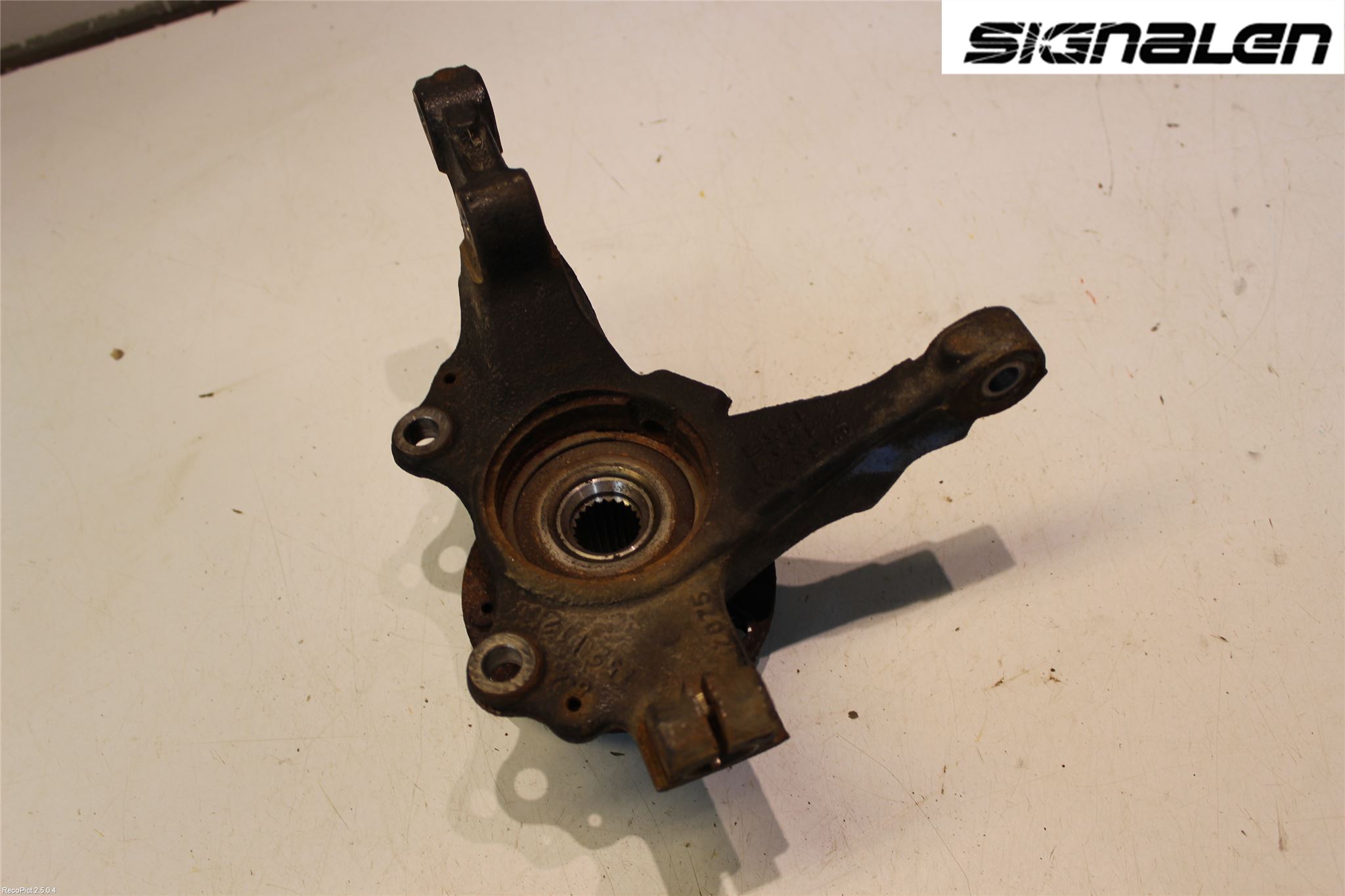 Opel CORSA D 07-14 Spindel Hf