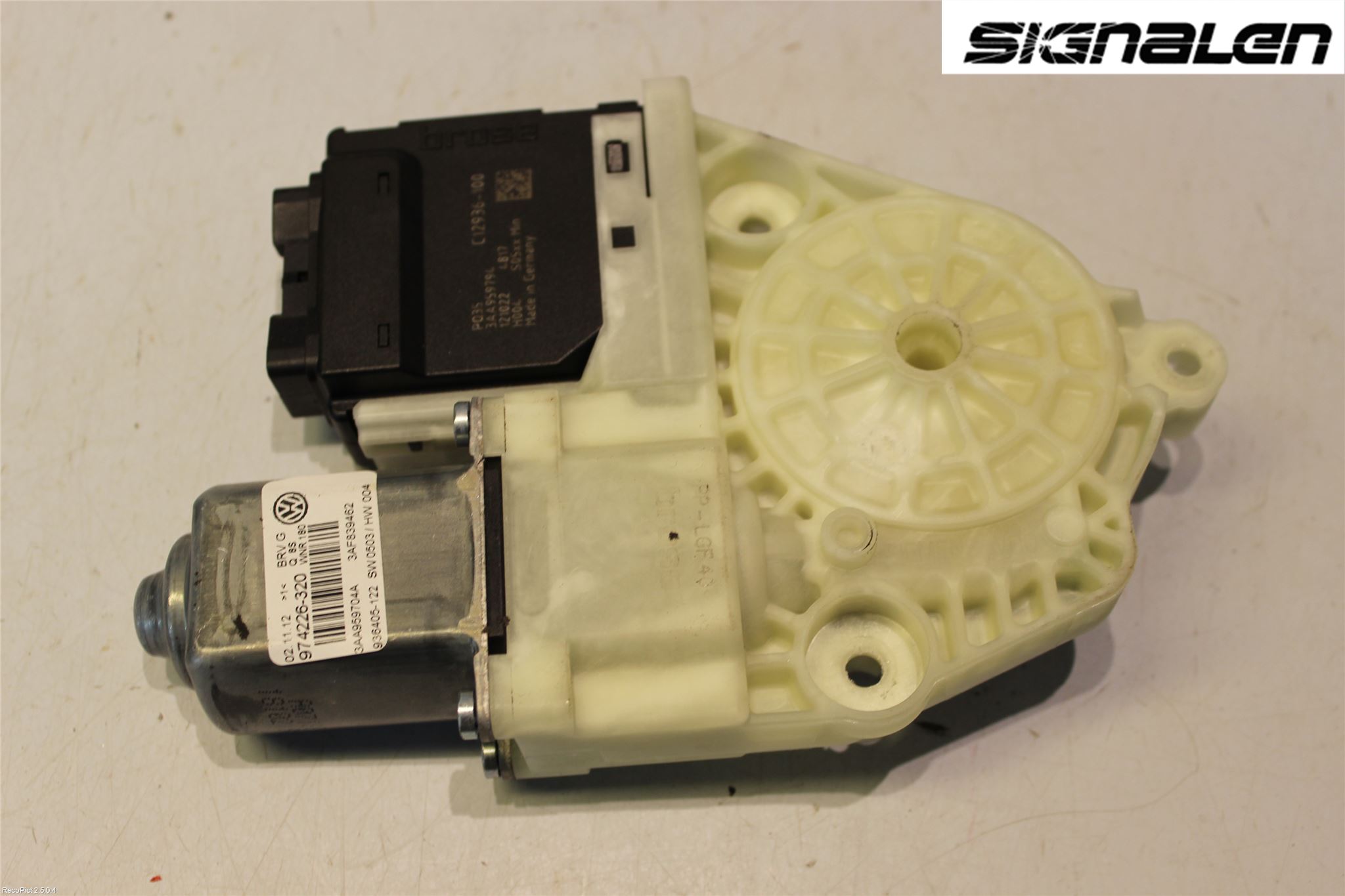 Volkswagen VW PASSAT 11-14 Vindusheismotor