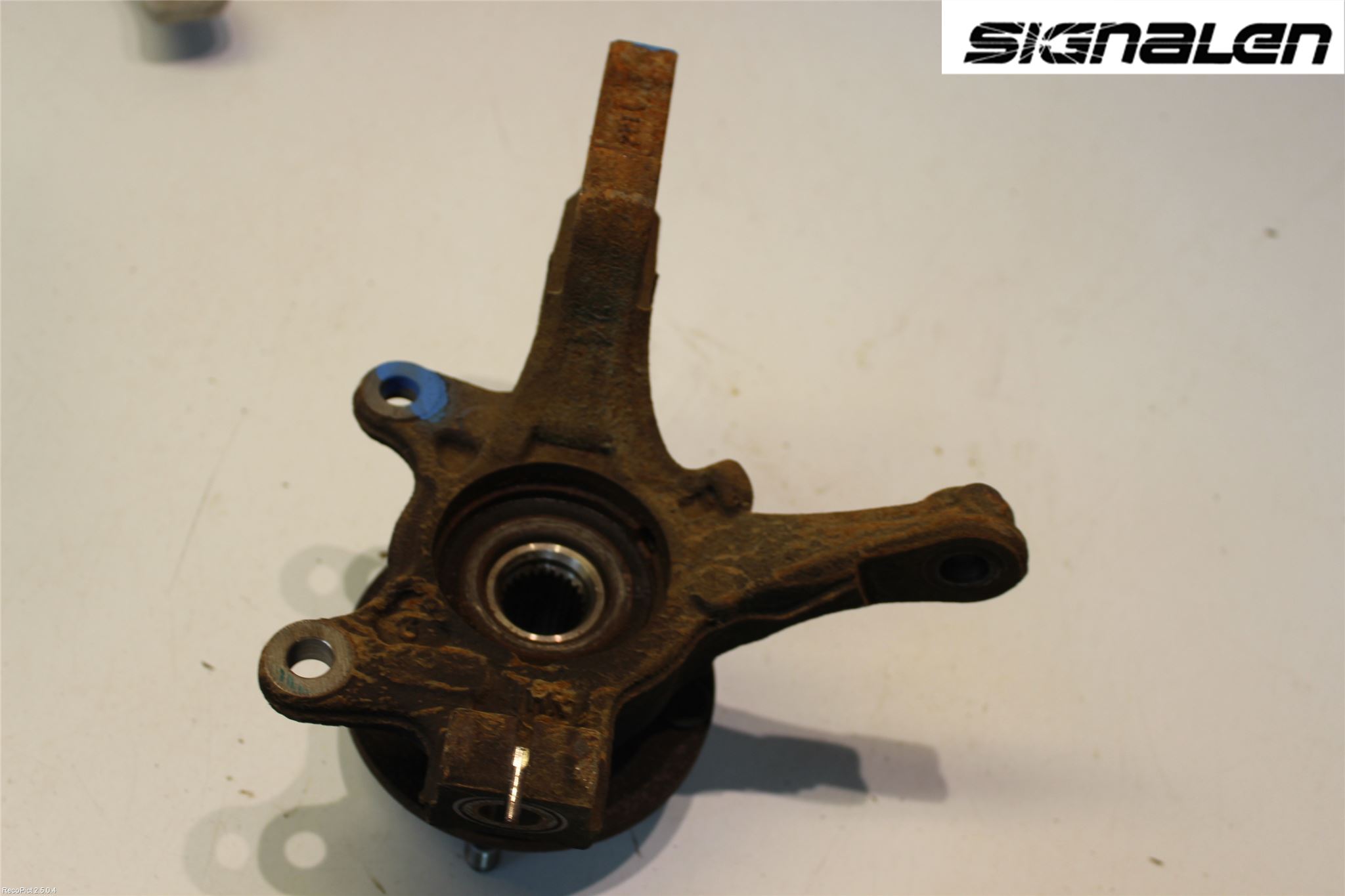 Nissan MICRA 11-16 Spindel Hf