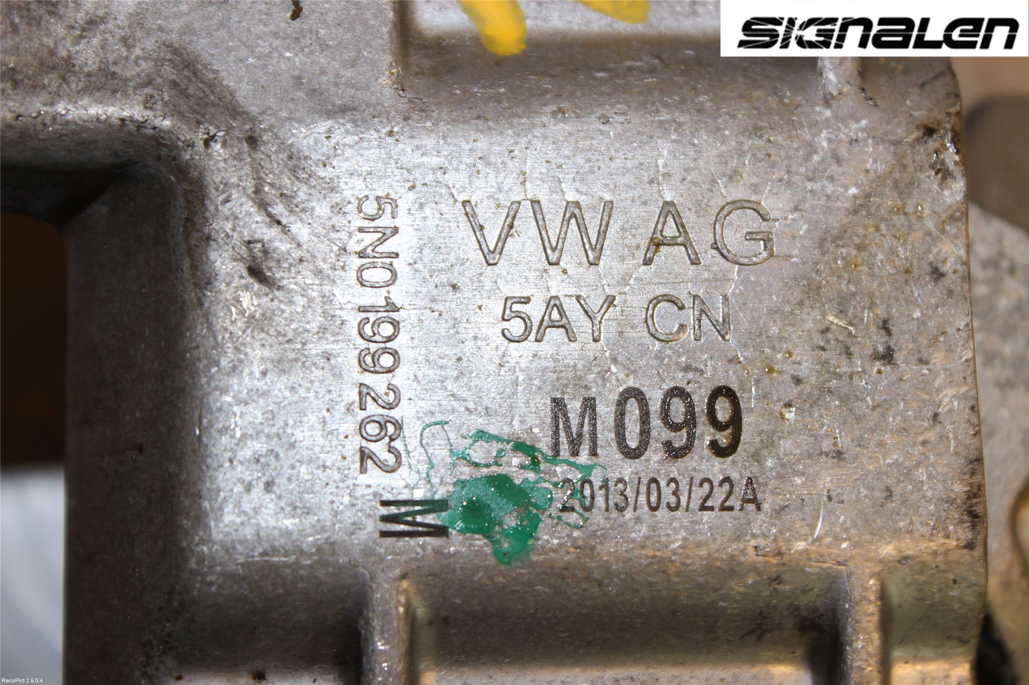 Volkswagen VW TIGUAN 07-16 Motor Feste Gummi