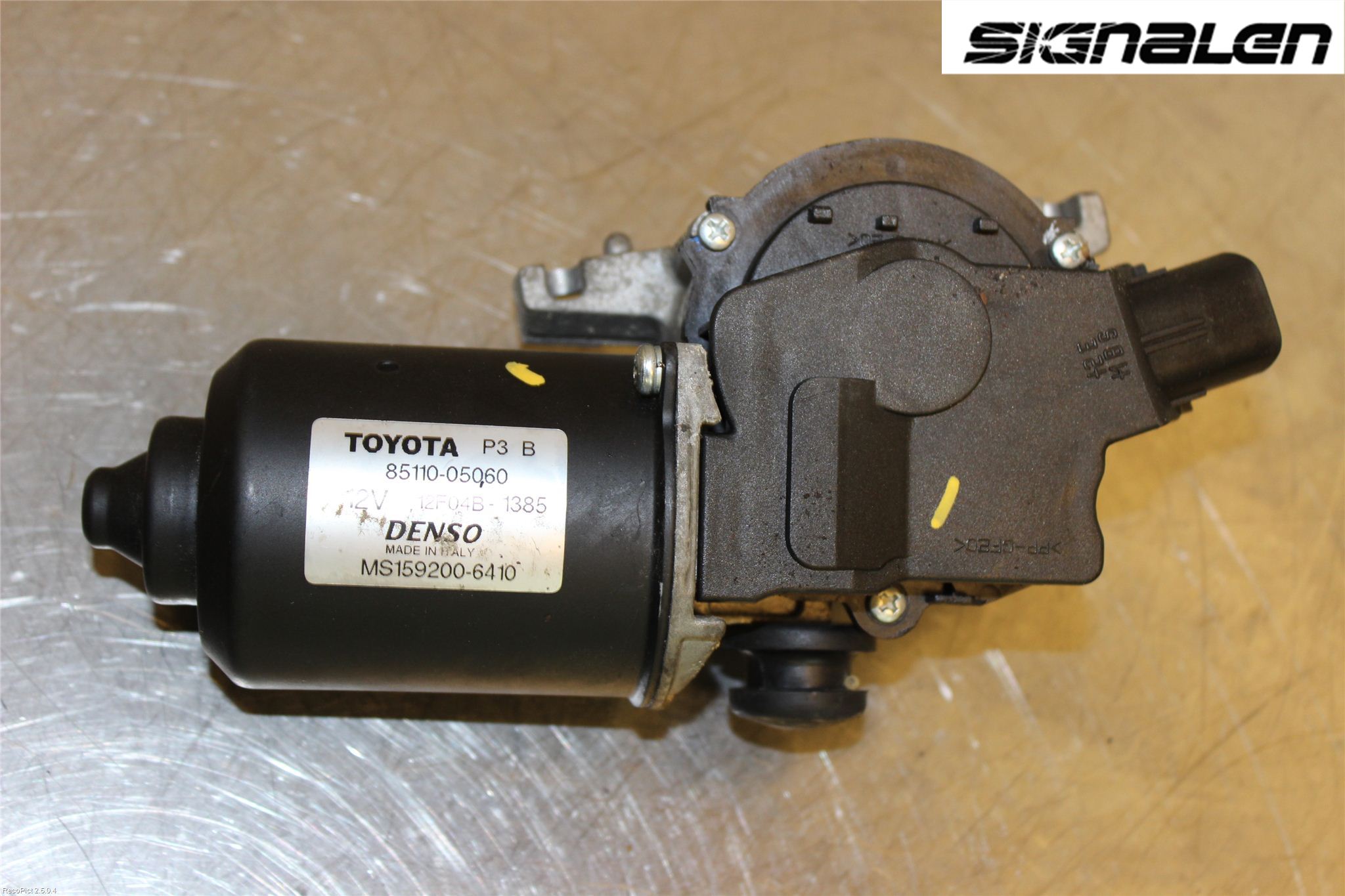 Toyota AVENSIS 03-06 Viskermotor Frontrute