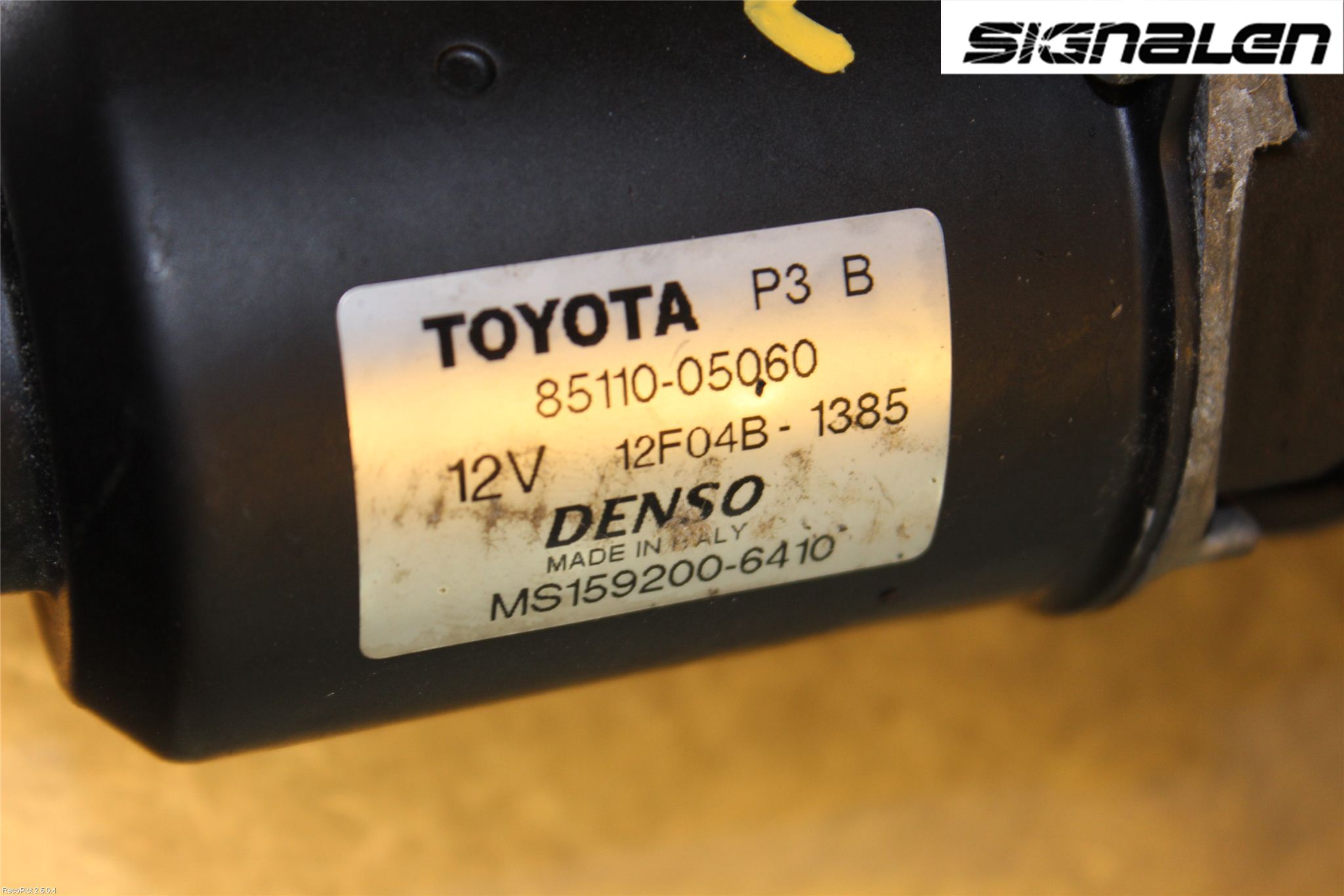 Toyota AVENSIS 03-06 Viskermotor Frontrute