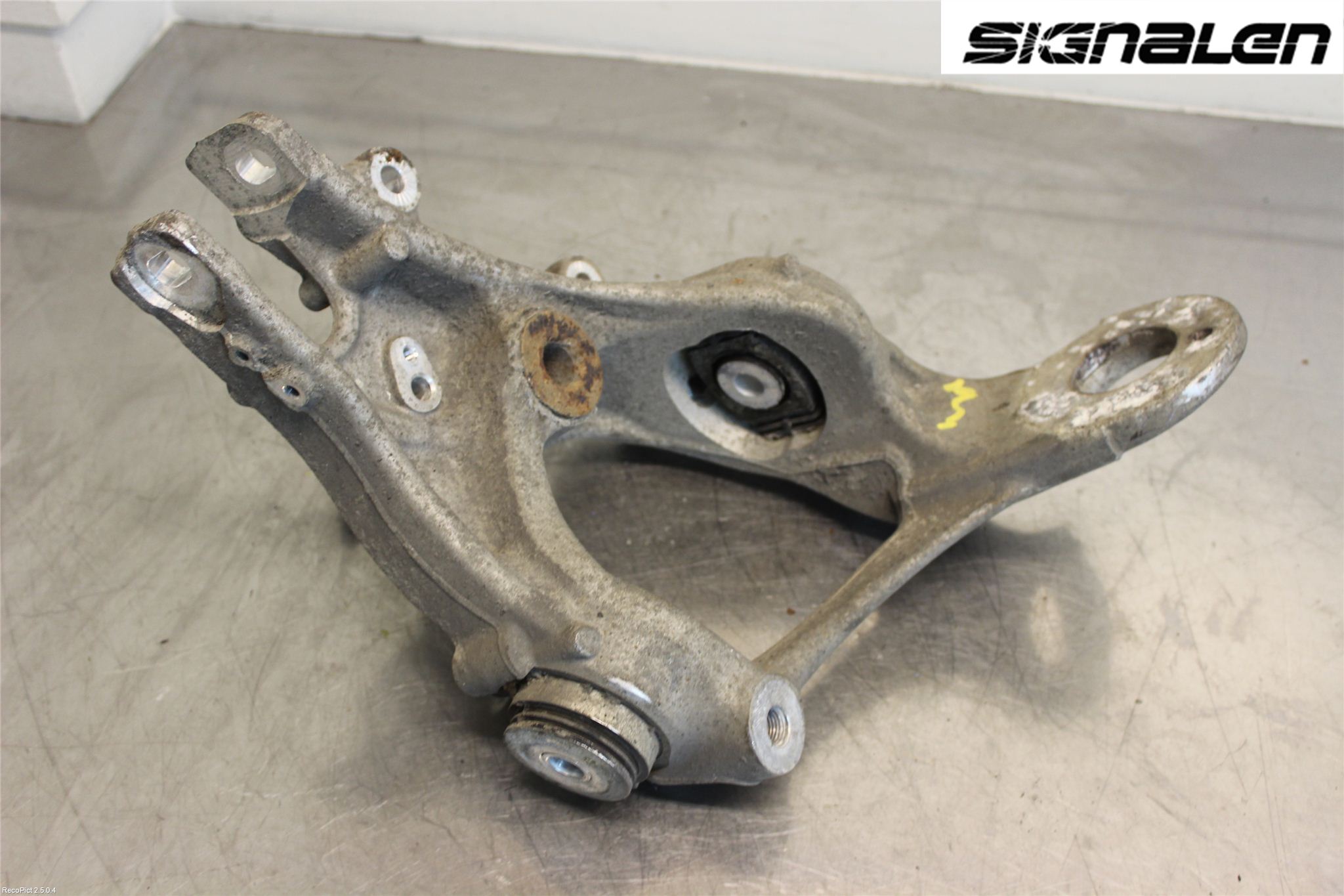 Audi A4 12-15 Spindel Vb