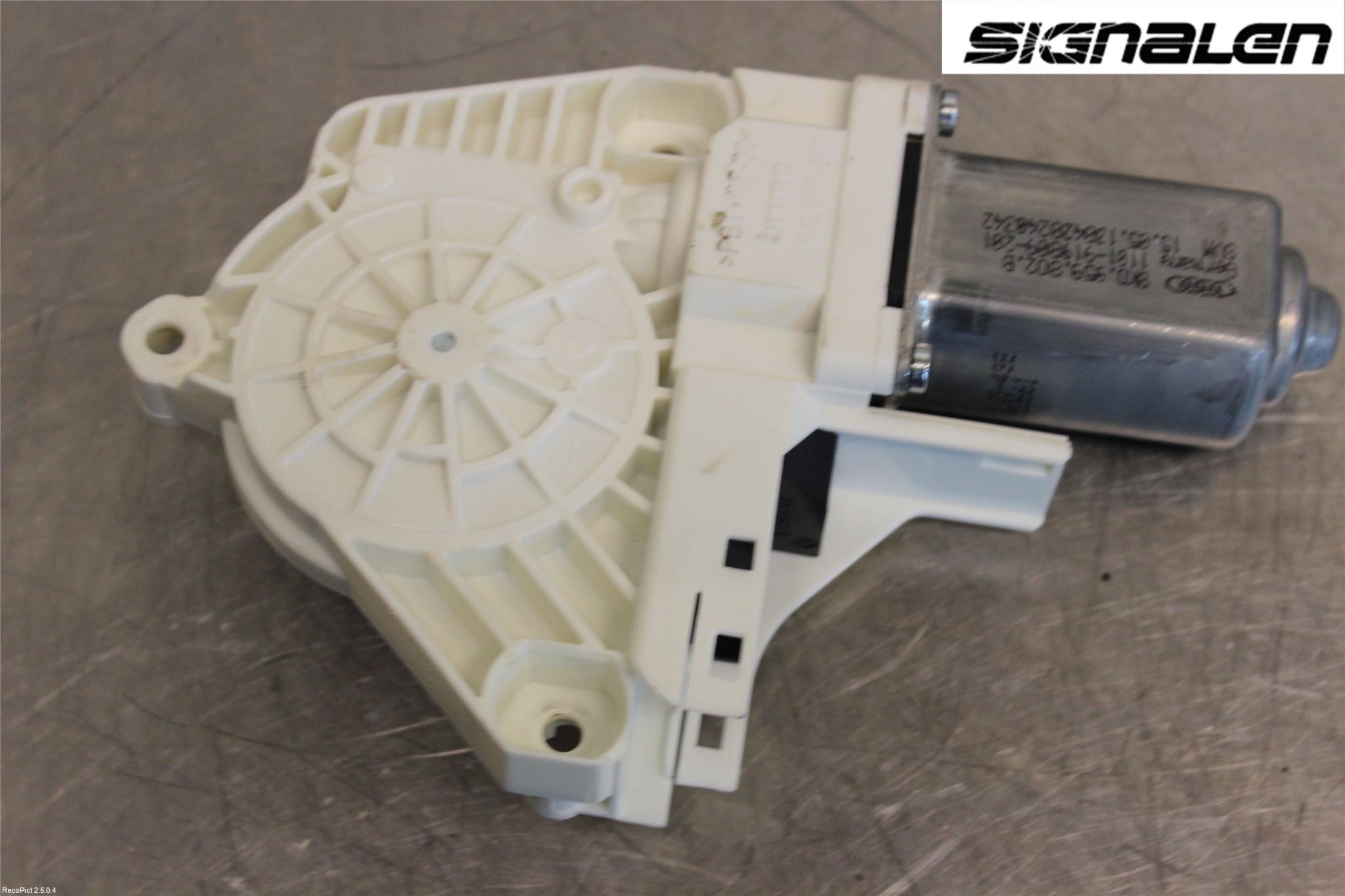 Audi Q3 8U 12-18 Vindusheismotor