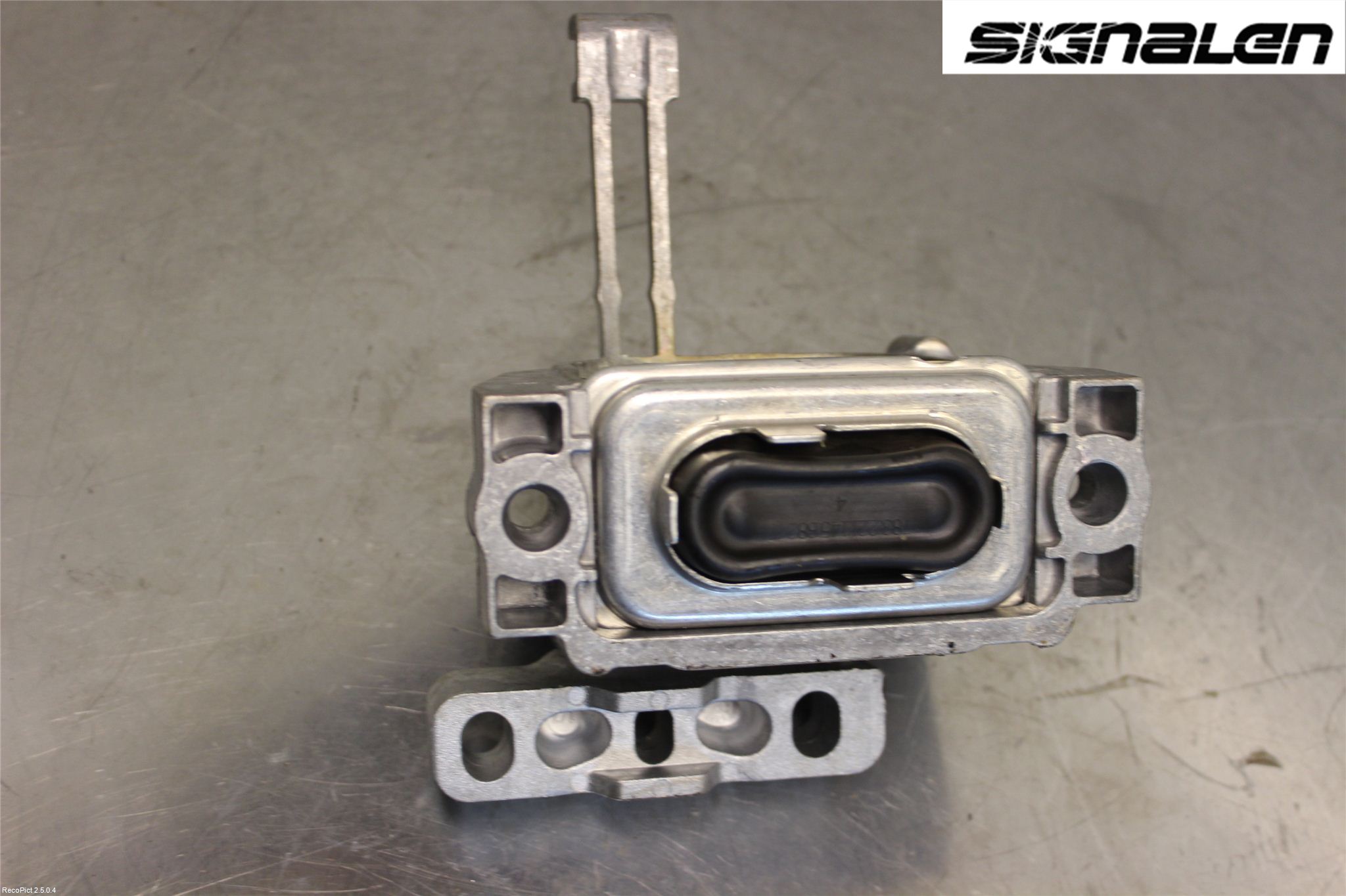 Volkswagen VW GOLF / E-GOLF VII 13-20 Motor Feste Gummi