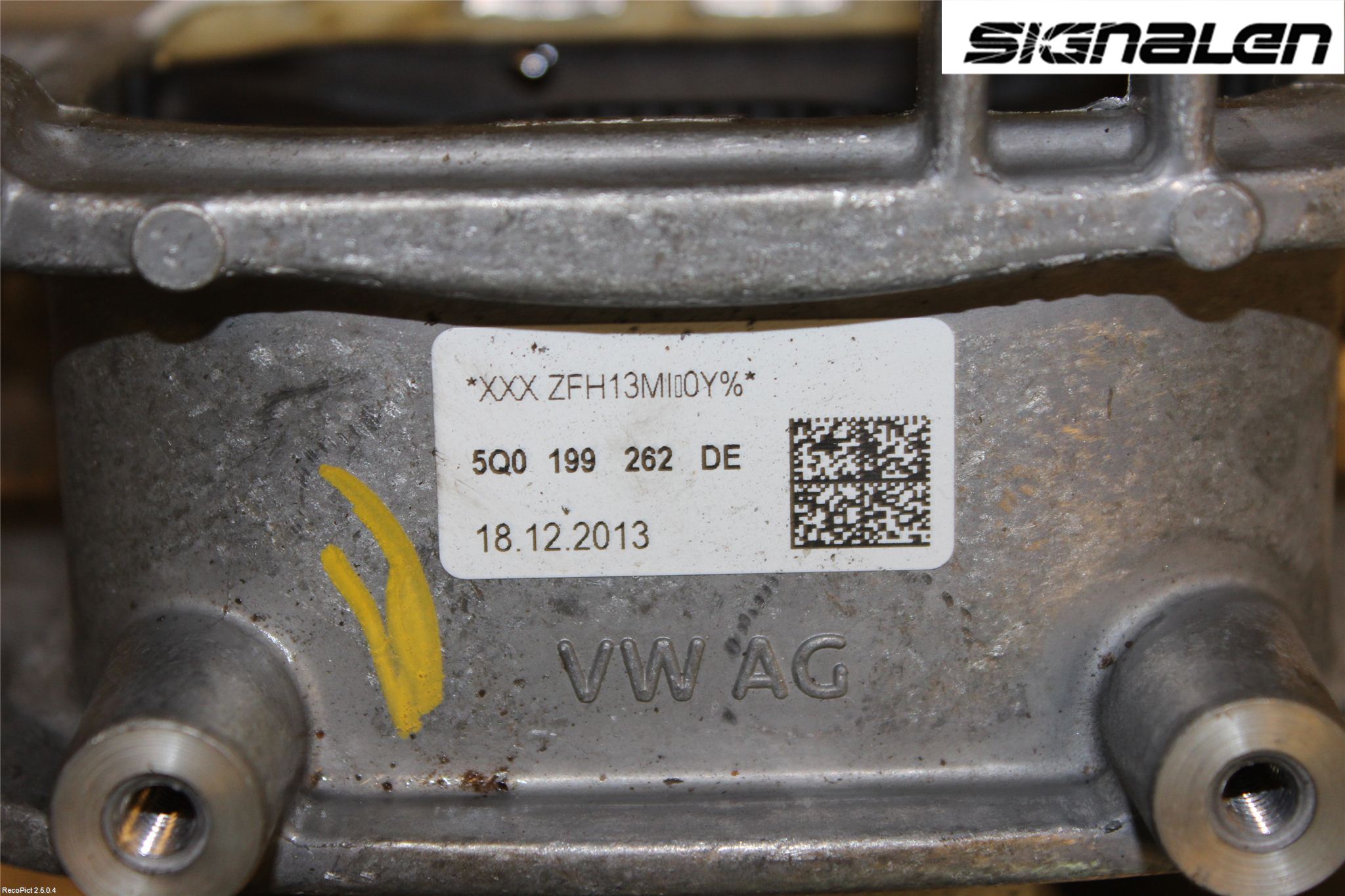 Volkswagen VW GOLF / E-GOLF VII 13-20 Motor Feste Gummi