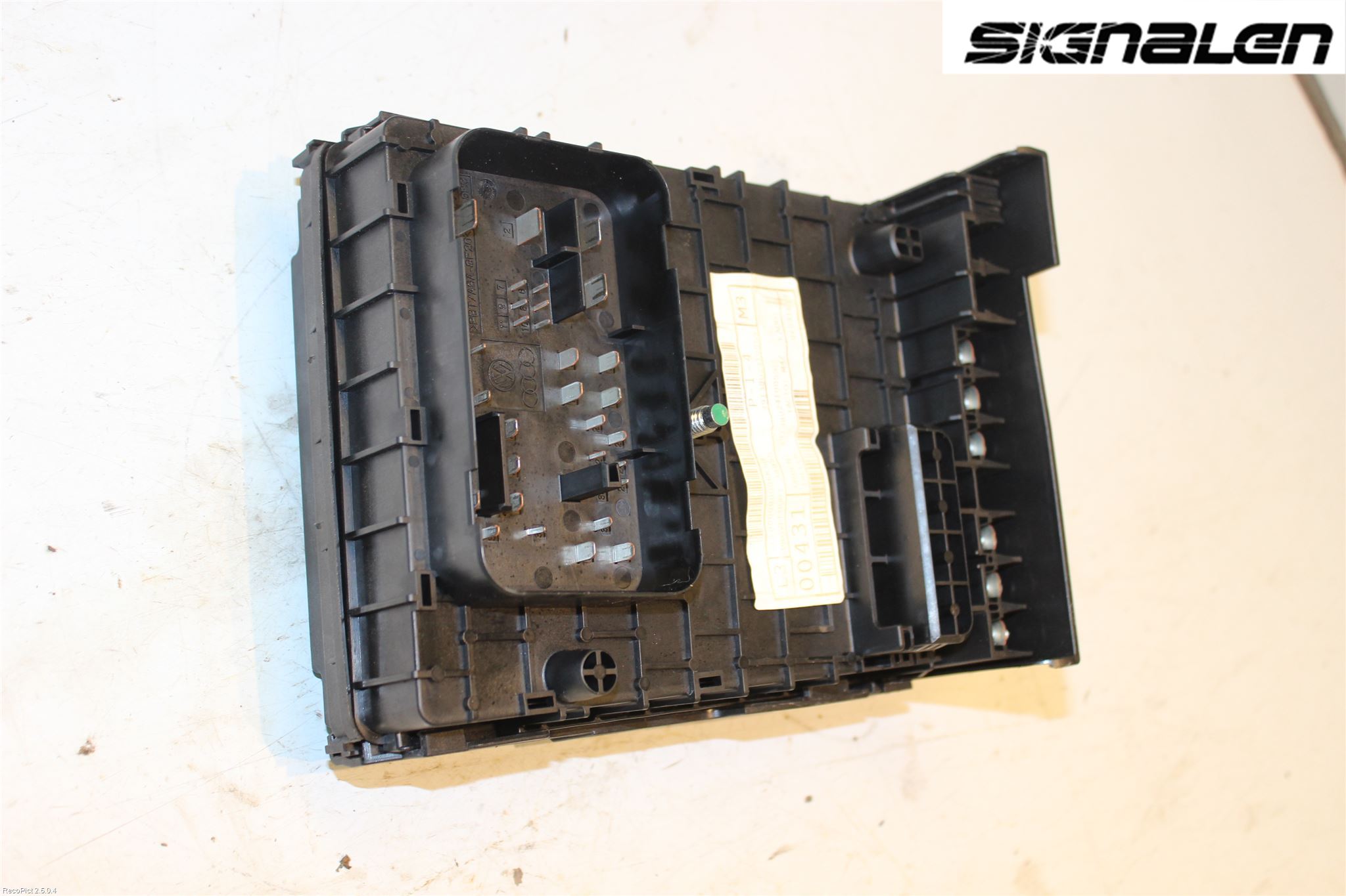 Audi Q3 8U 12-18 Sikringsboks - Elsentral
