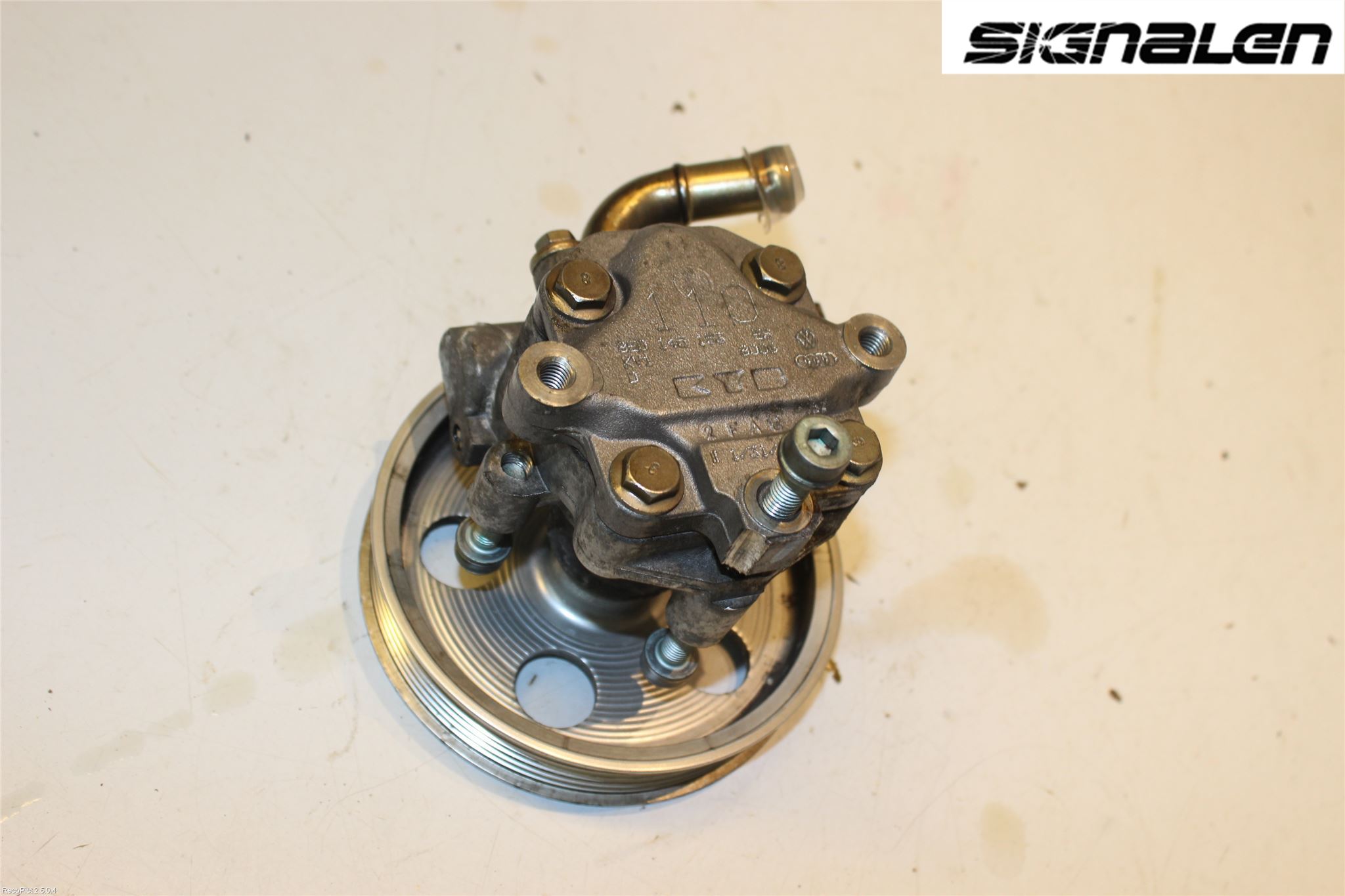 Audi A4/S4 01-05 Servo Pumpe