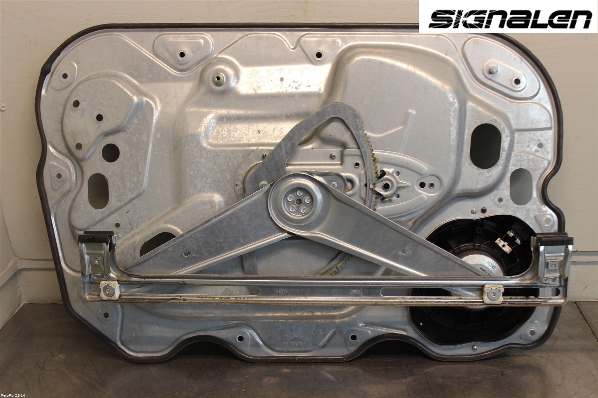 Ford KUGA 08-12 Vindusheis