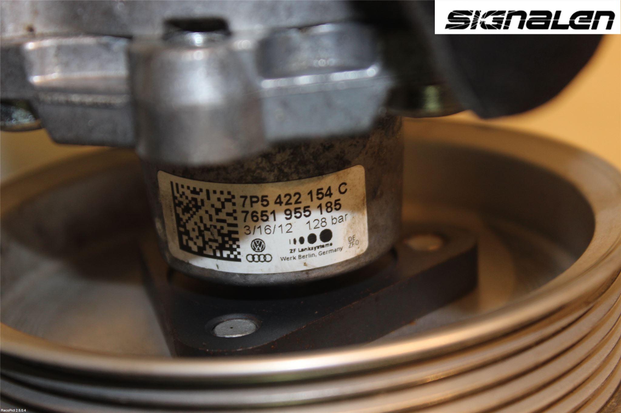Porsche CAYENNE 03- Servo Pumpe
