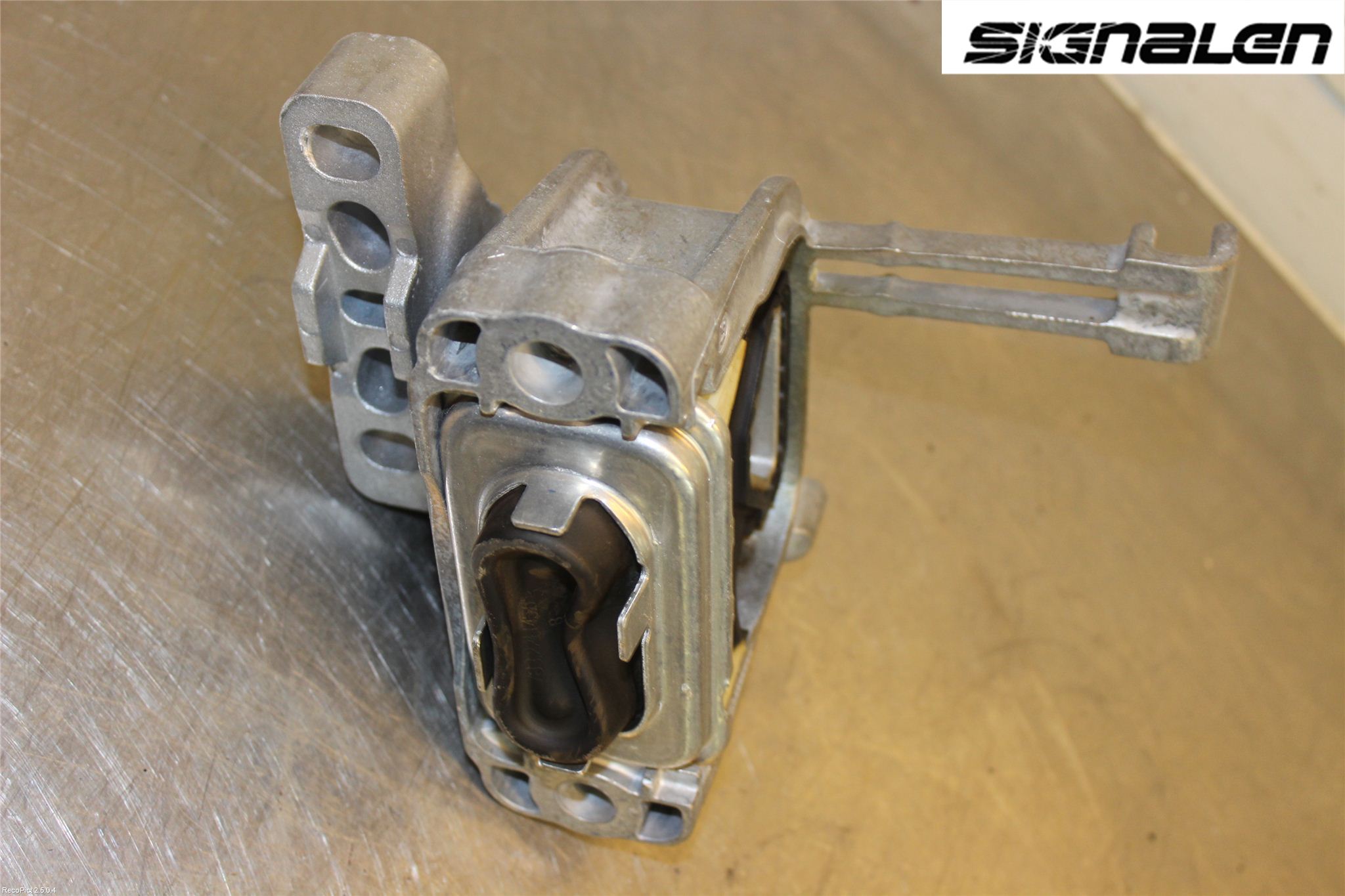 Volkswagen VW GOLF / E-GOLF VII 13-20 Motor Feste Gummi