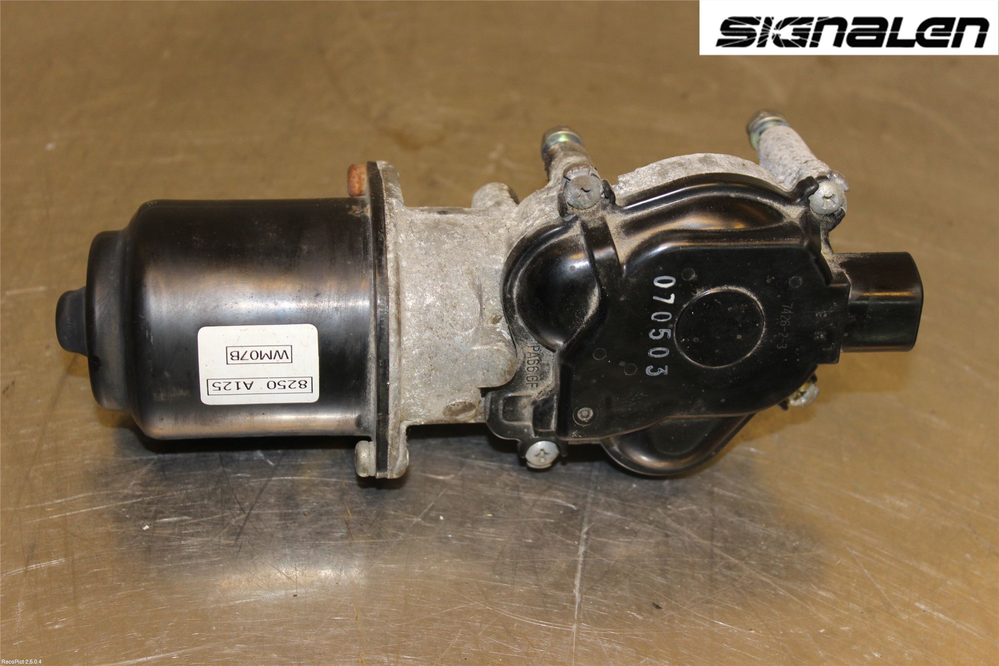 Mitsubishi L200 06-15 Viskermotor Frontrute