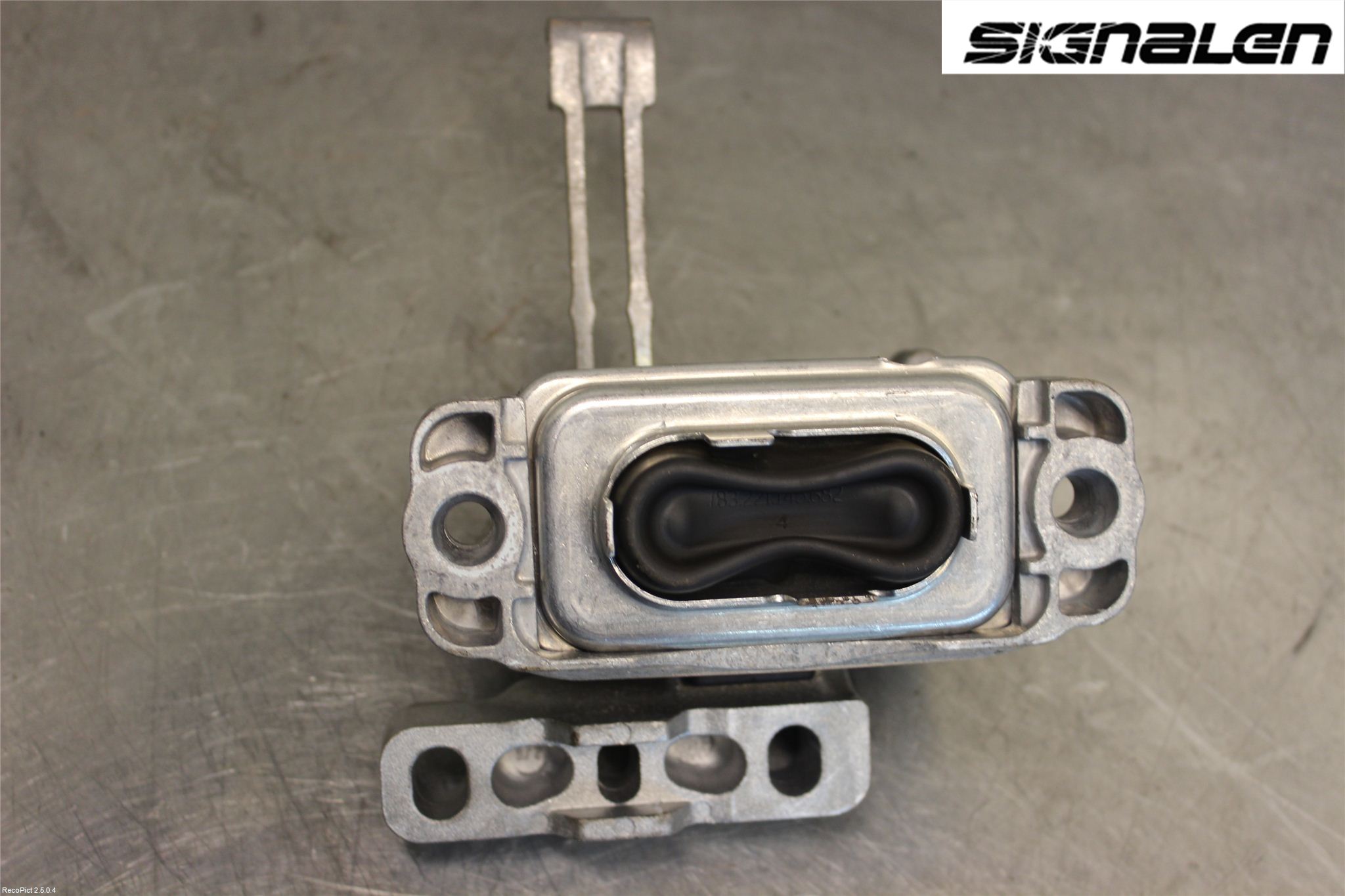 Volkswagen VW GOLF / E-GOLF VII 13-20 Motor Feste Gummi