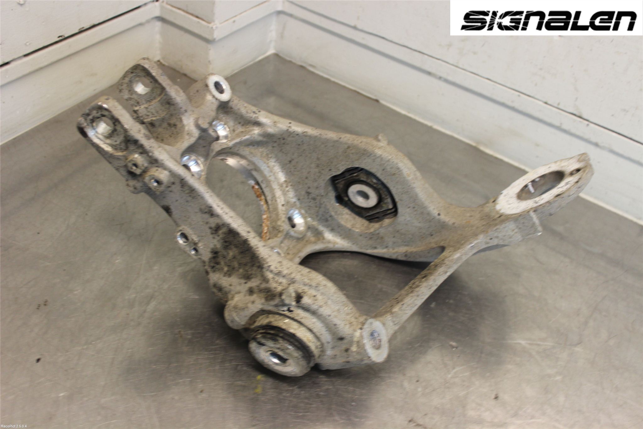 Audi A6/S6 4G 11-18 Spindel Vb
