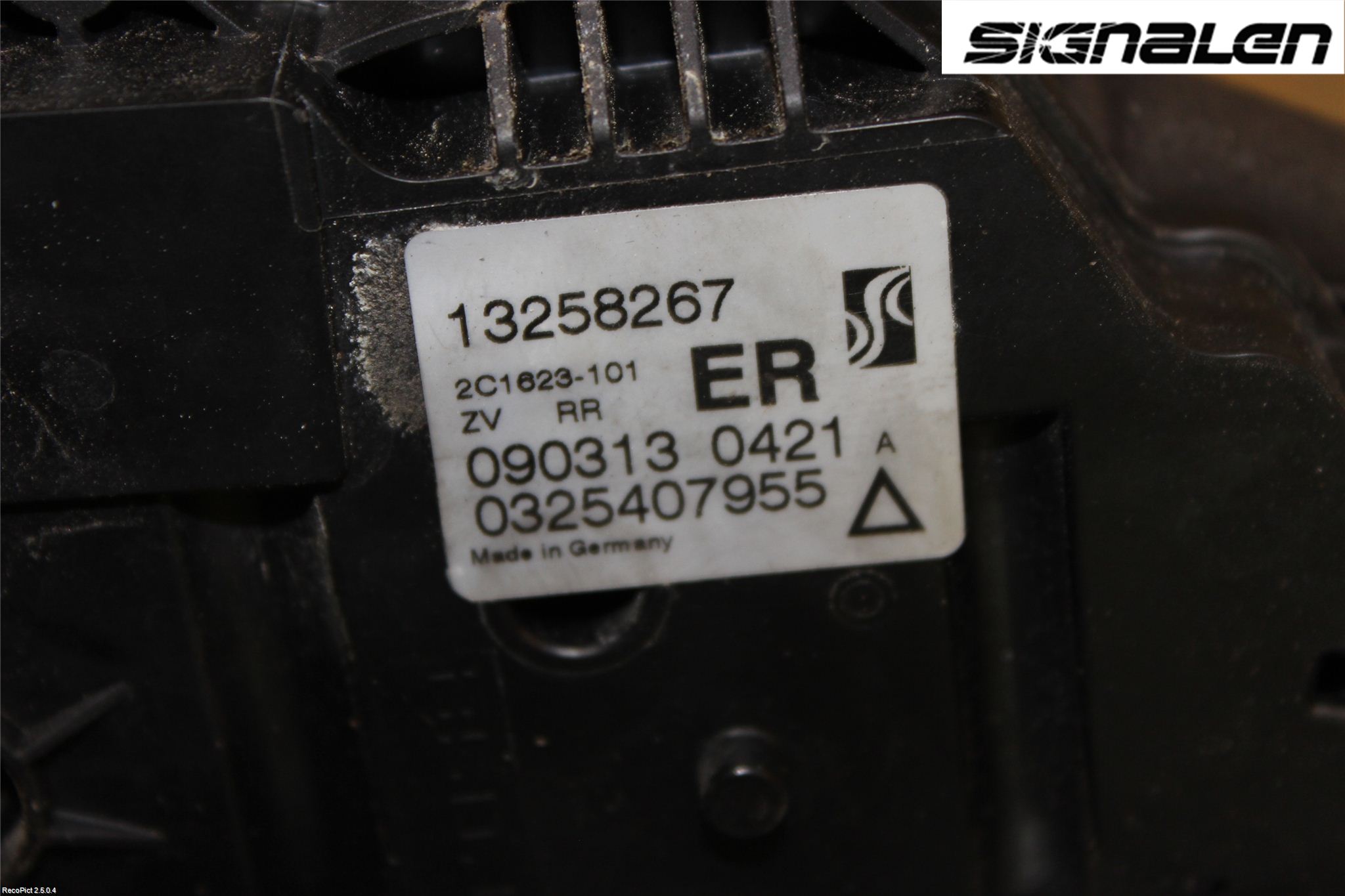 Opel CORSA D 07-14 Dørlås - Låsekasse