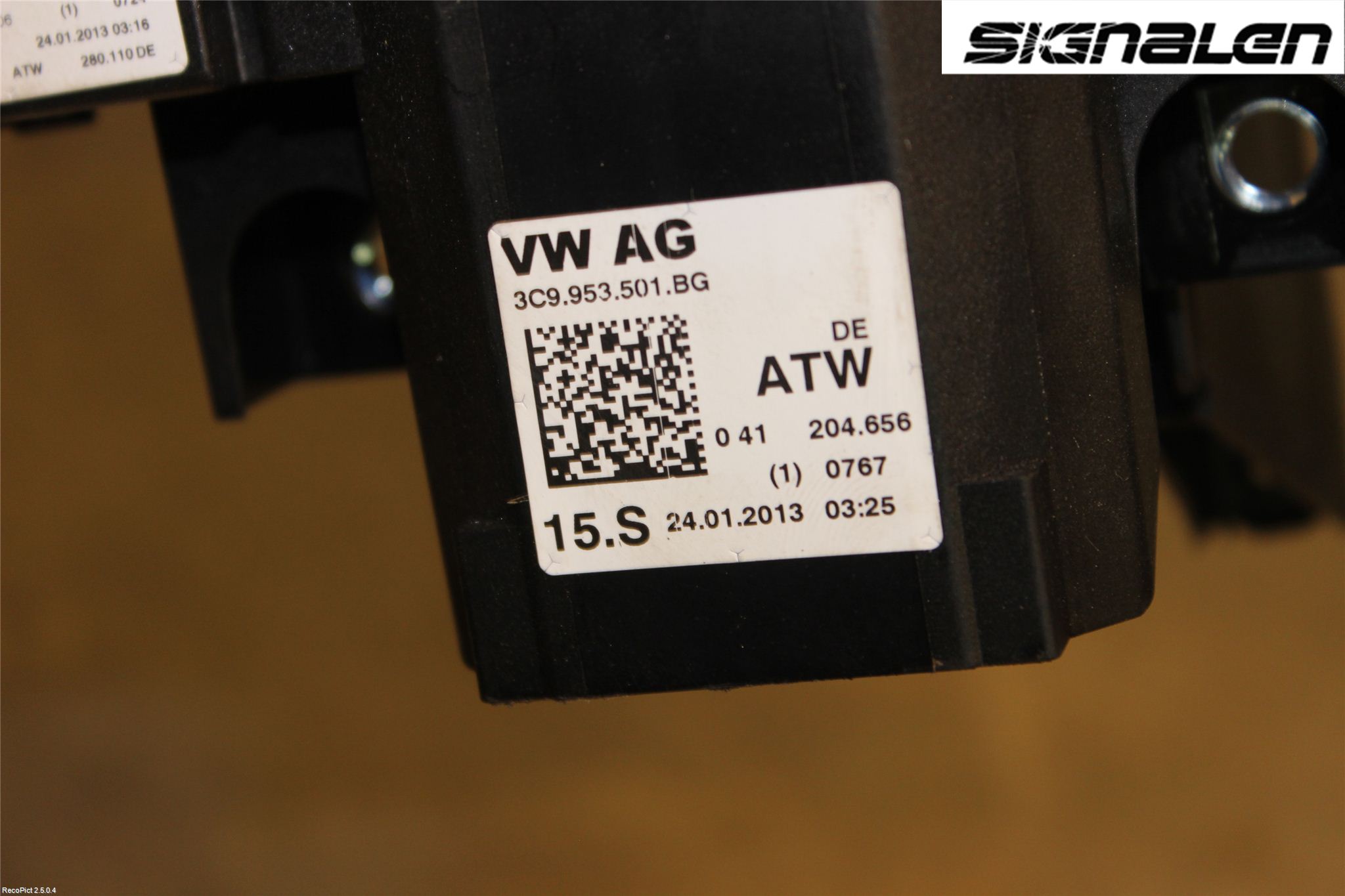 Volkswagen VW PASSAT 11-14 Bryter Ratt Kombi H Og V