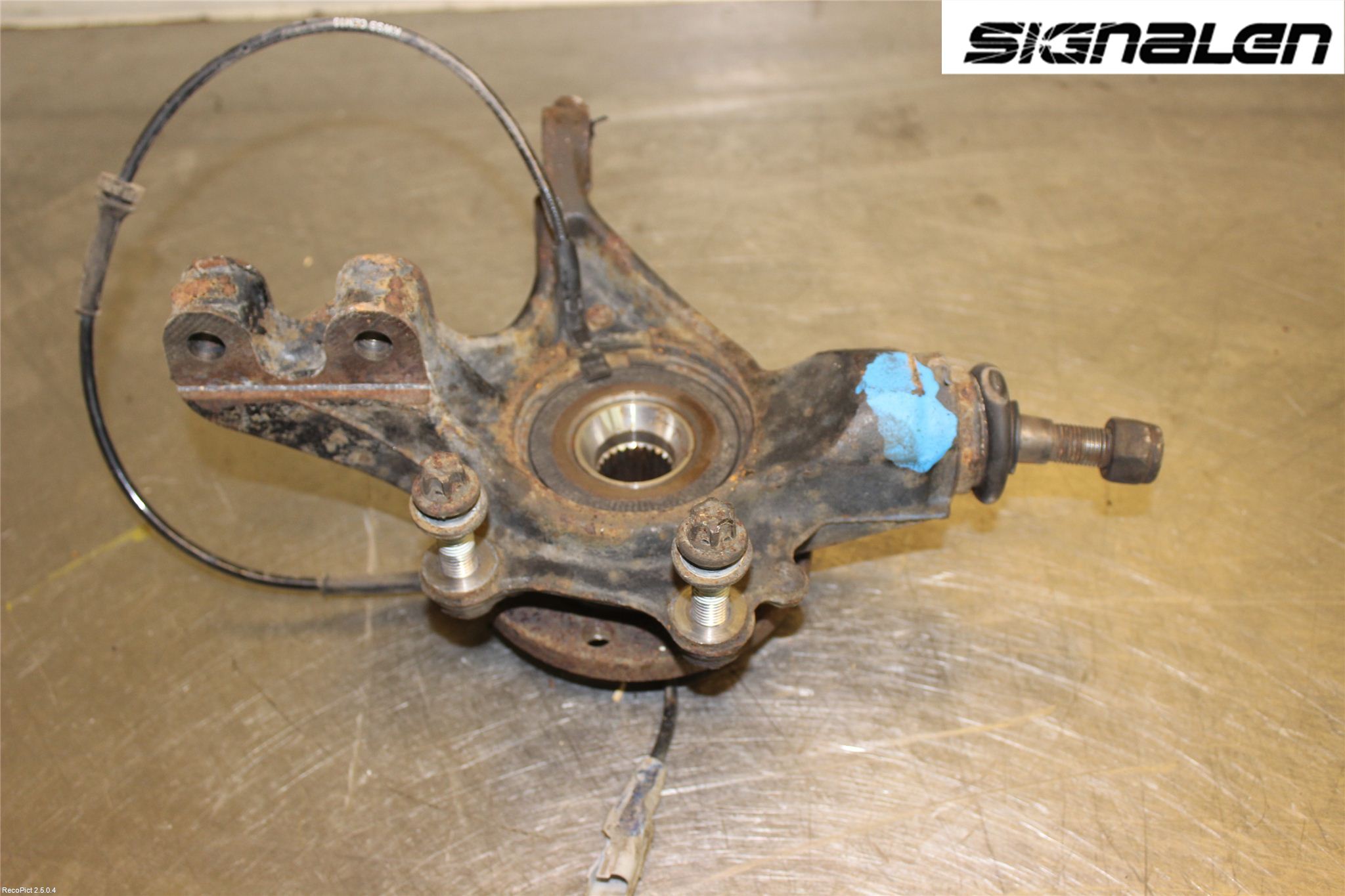 Peugeot PARTNER 08-15 Spindel Hf