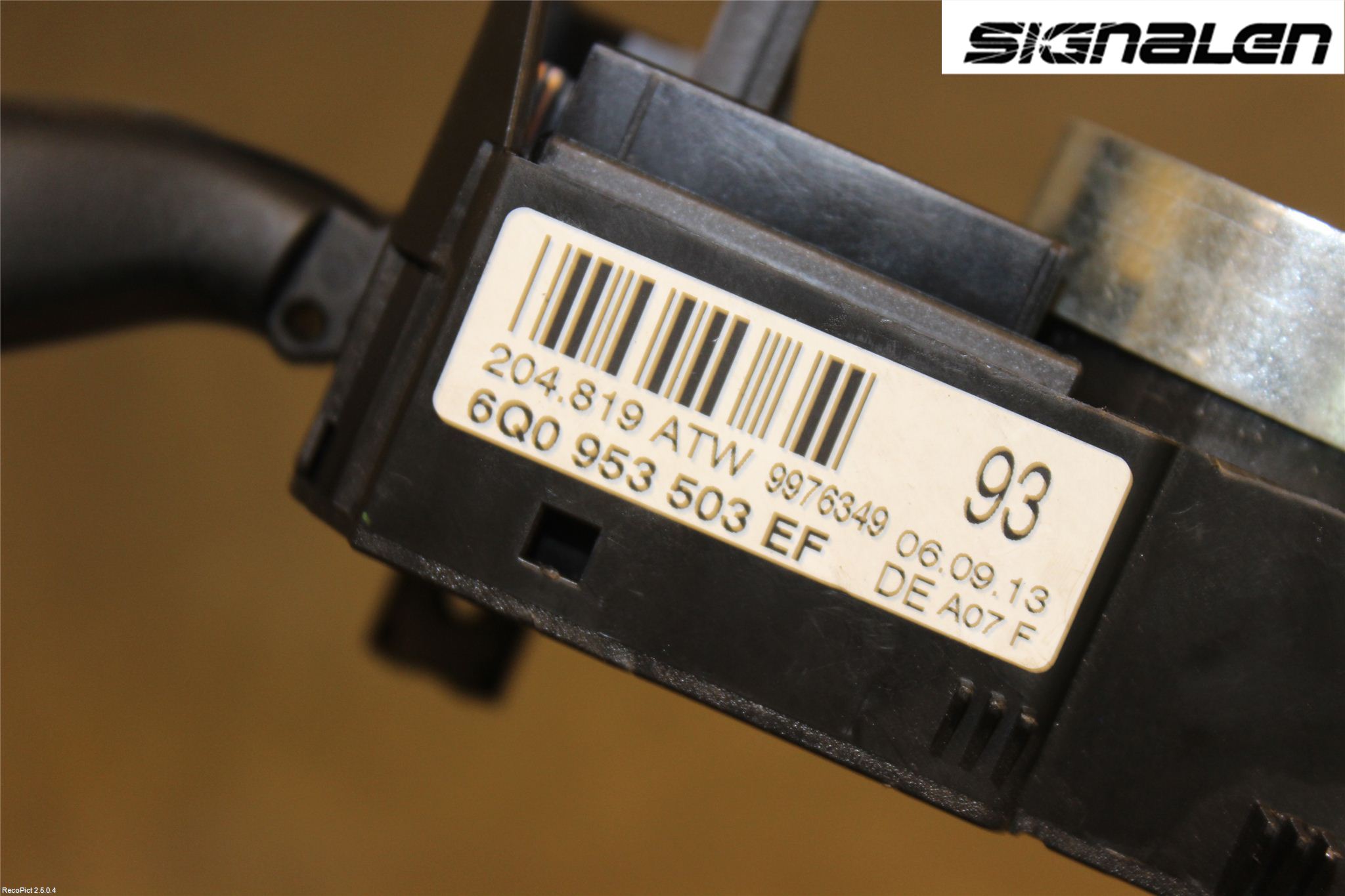 Volkswagen VW AMAROK 2H 10-22 Bryter Ratt Kombi H Og V