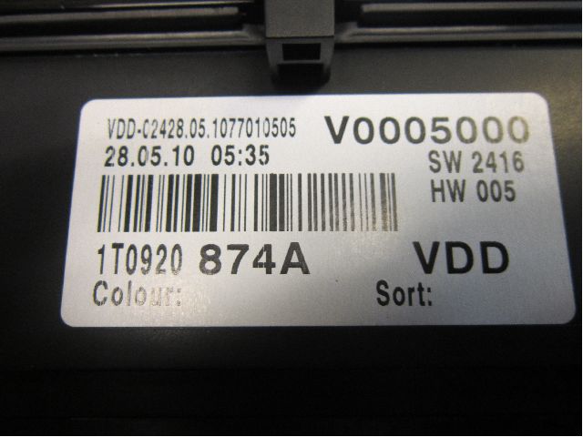 Volkswagen VW CADDY      04-10 Instr Kombinert
