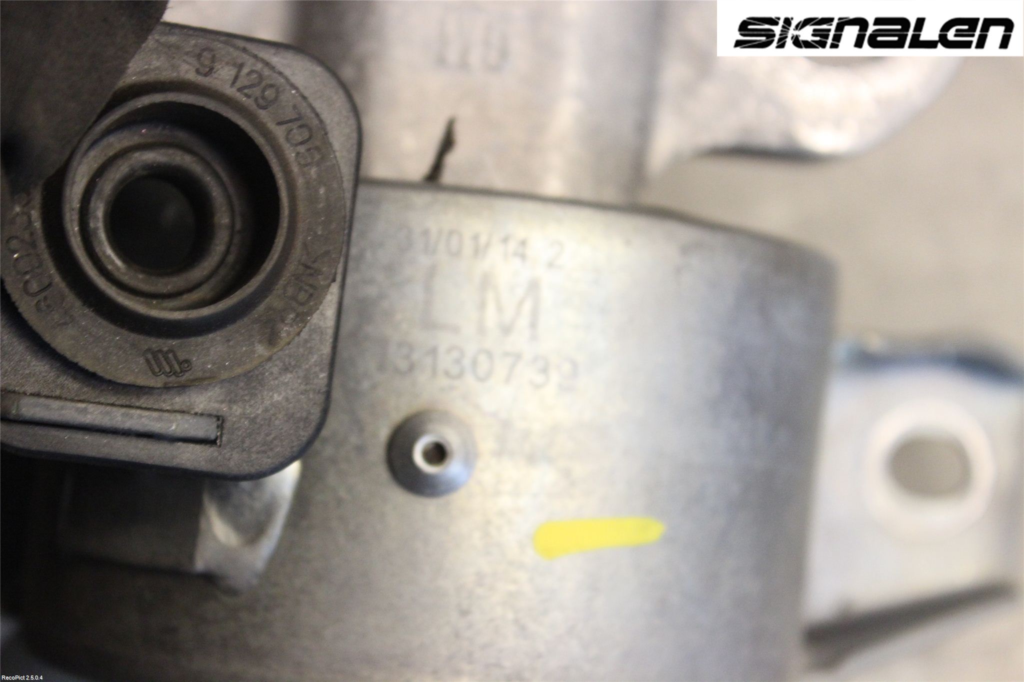 Opel CORSA D 07-14 Motor Feste Gummi