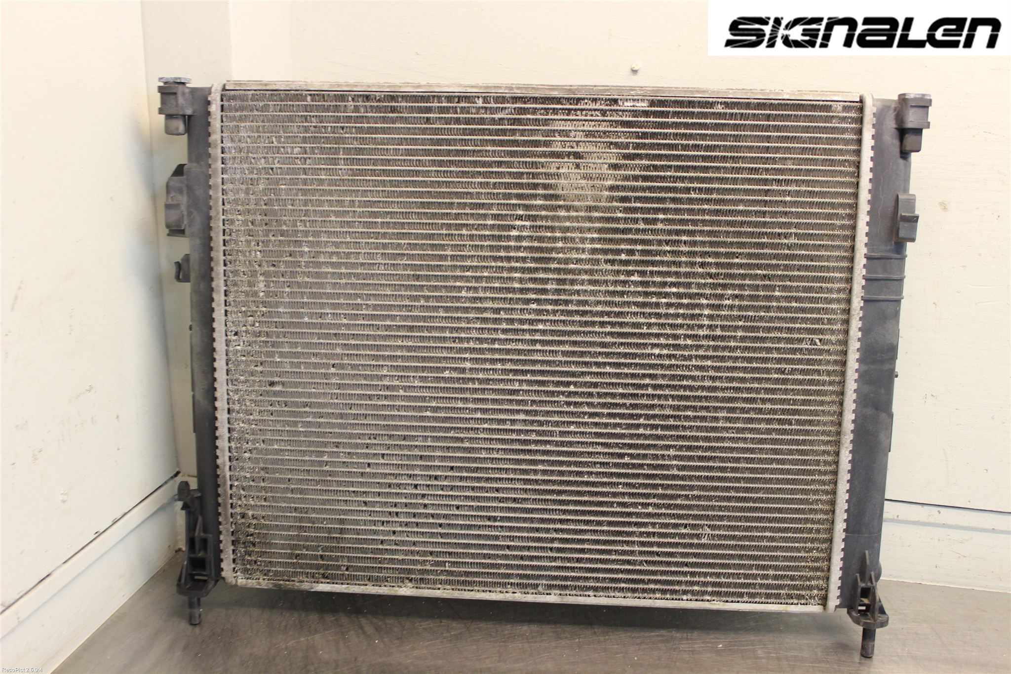 Opel VIVARO 01-14 Radiator Manuell