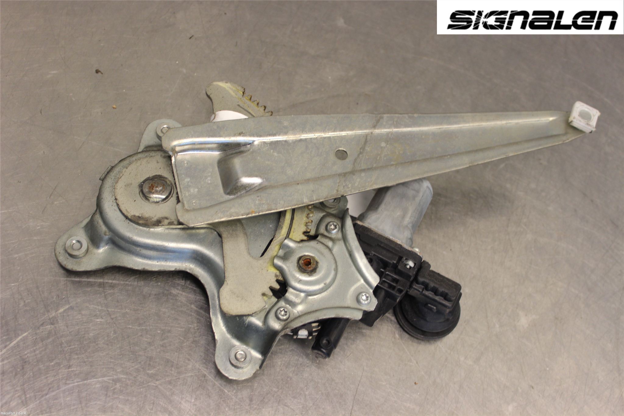 Lexus IS 220d/250/350 06-13 Vindusheis El Komp