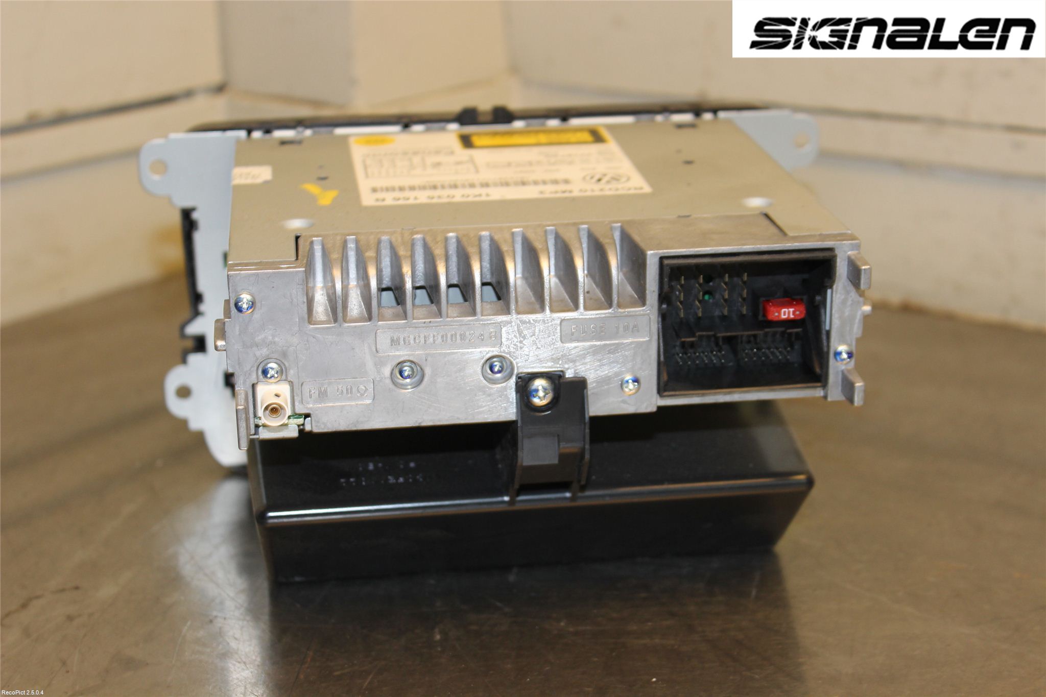 Volkswagen VW TOURAN 03-10 Stereo Radio