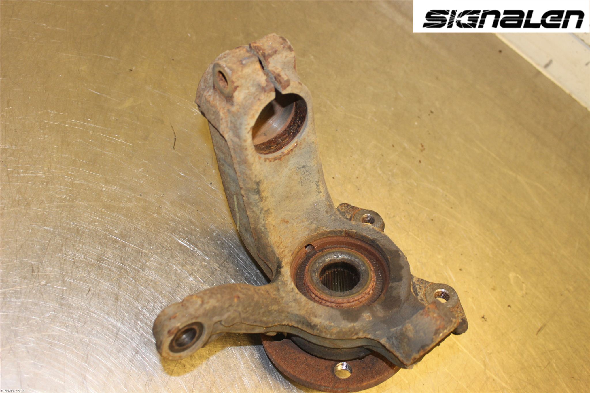 Skoda FABIA 07-14 Spindel Vf