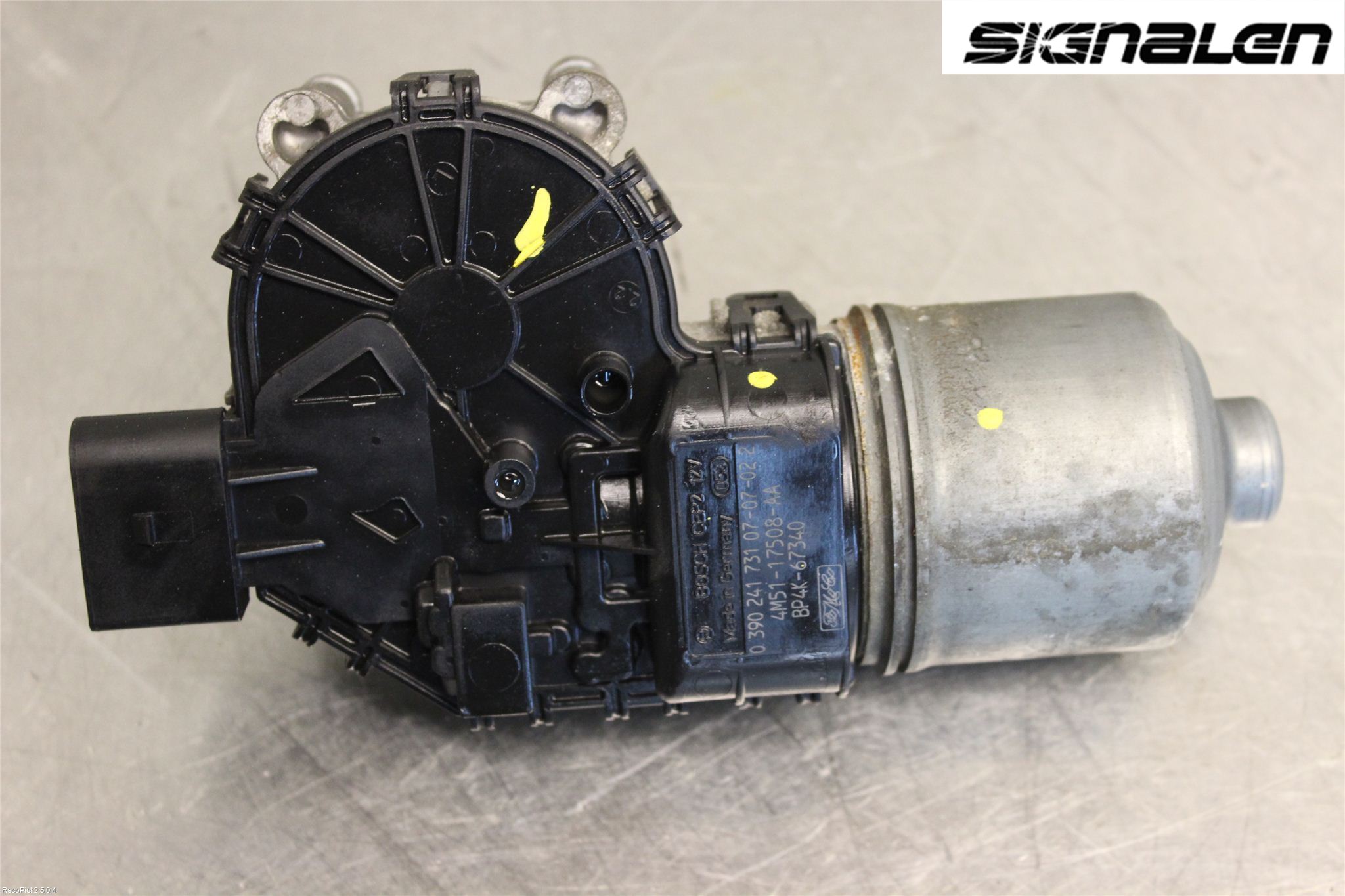 Ford FOCUS     04-07 Viskermotor Frontrute