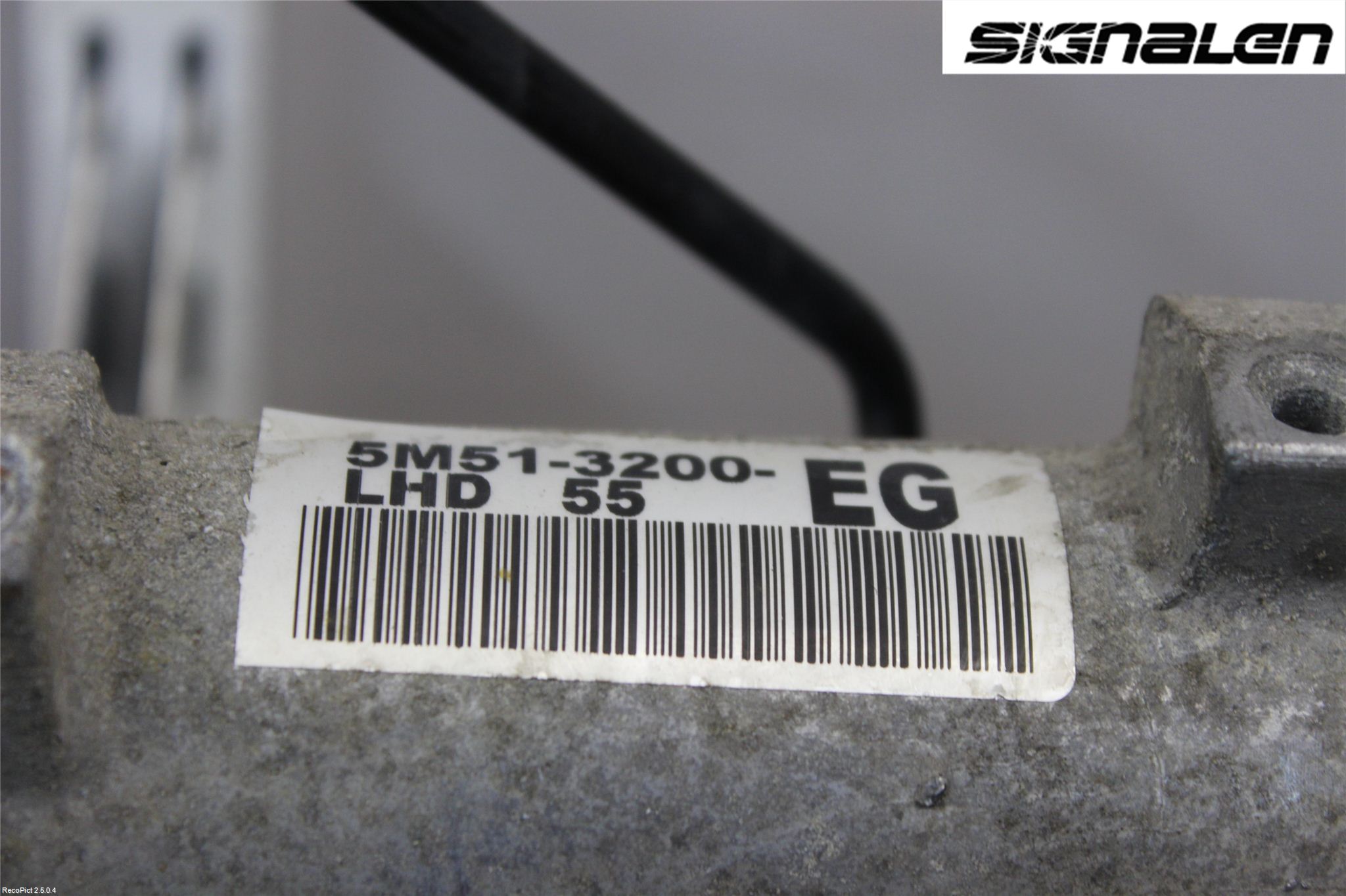 Ford FOCUS     04-07 Servo Snekke - Tannstang