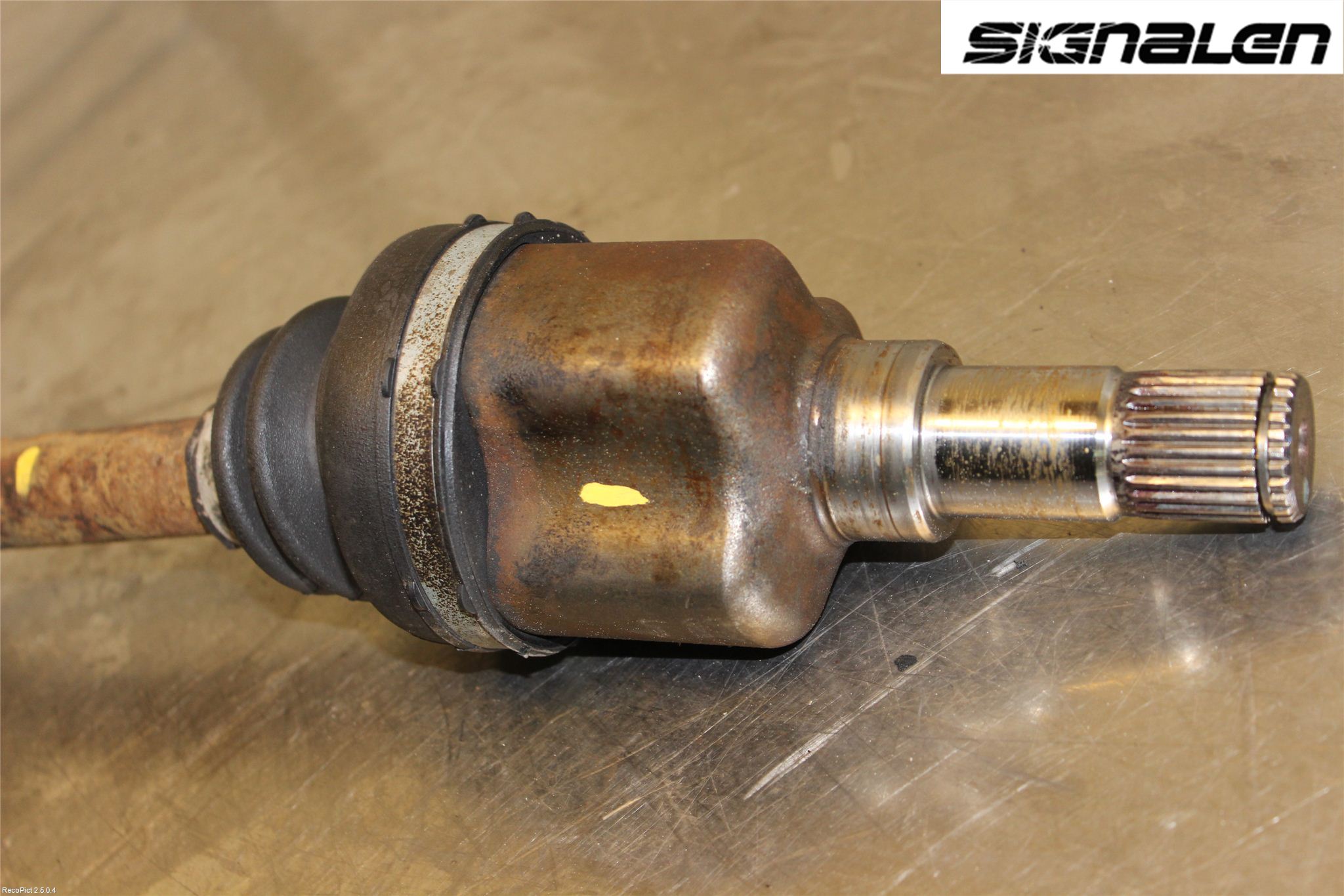 Ford FOCUS 08-11 Drivaksel Foran Kompl Venstre