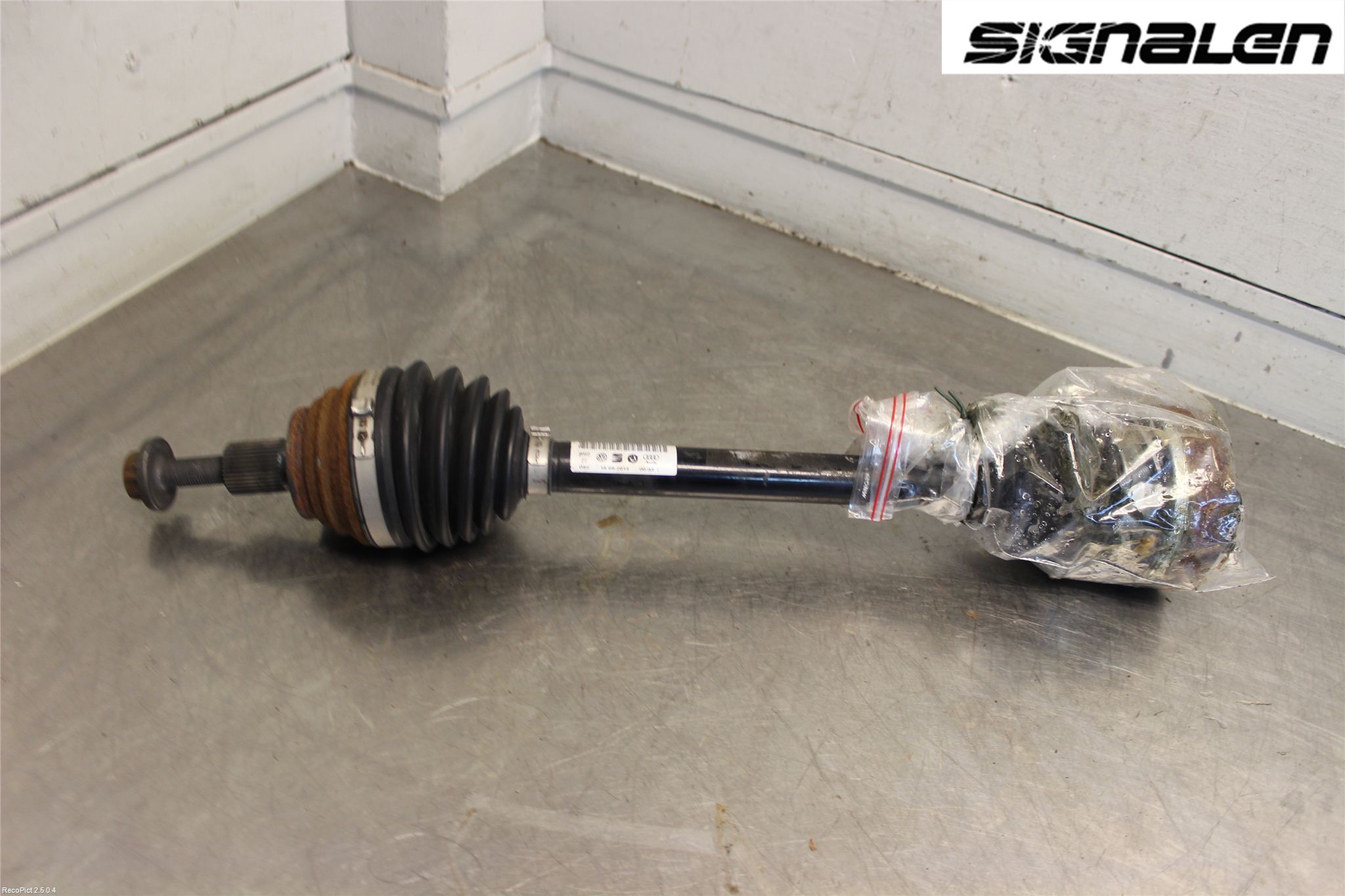 Seat LEON 13-20 Drivaksel Foran Kompl Venstre