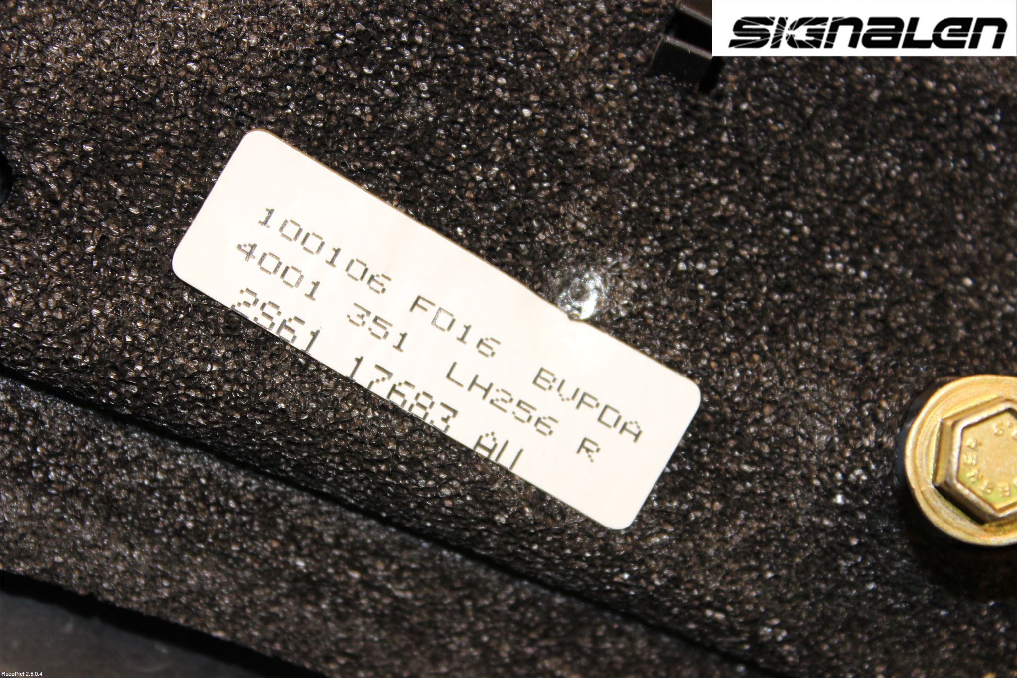 Ford FIESTA     06-08 Speil V M-Innvjustering