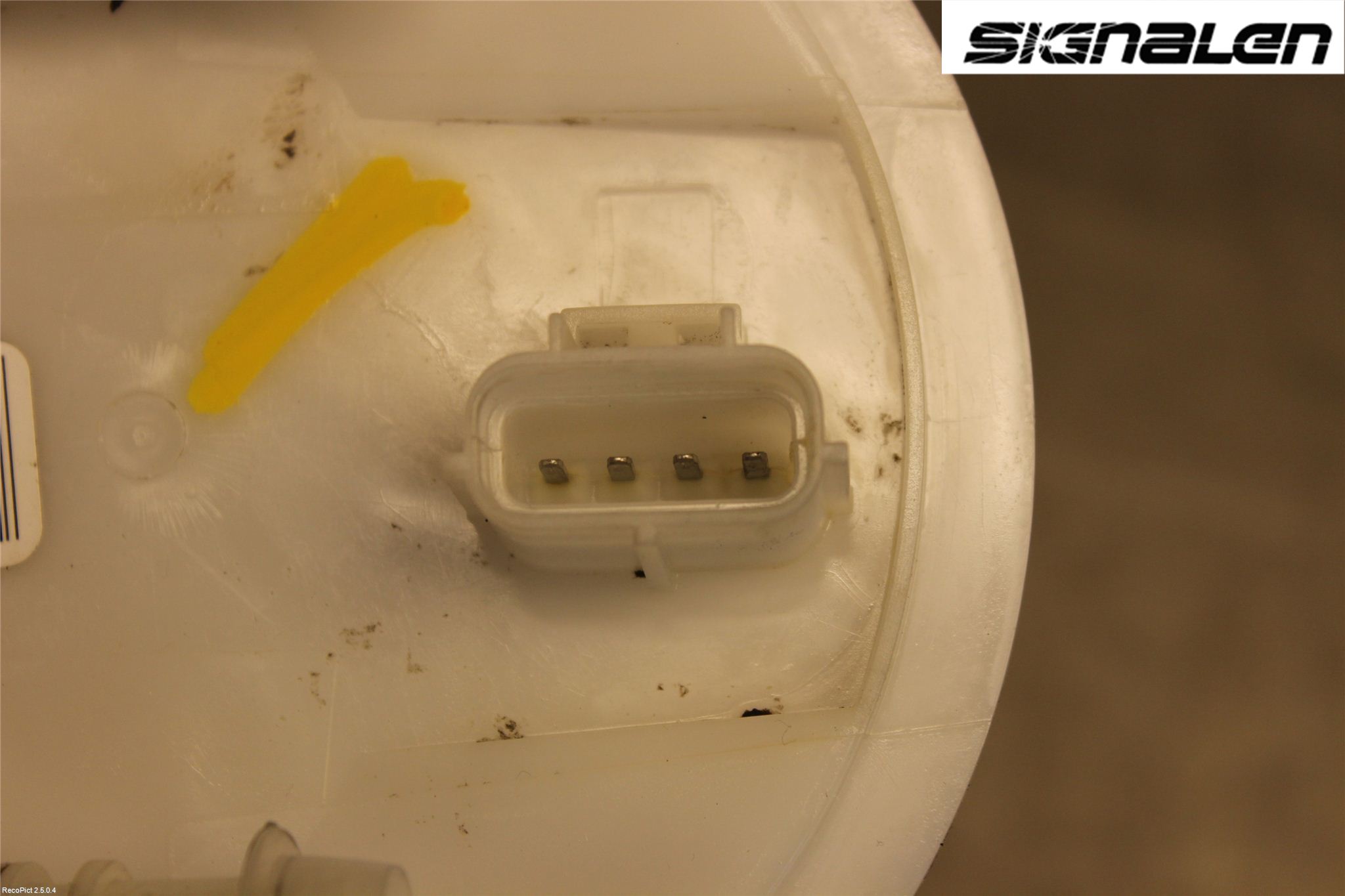 Ford FIESTA     06-08 Drivstoffpumpe Fødepumpe El