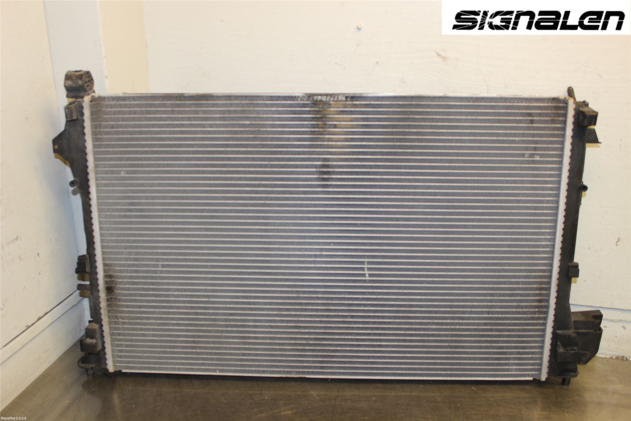 Opel VECTRA C 06-08 Radiator Manuell