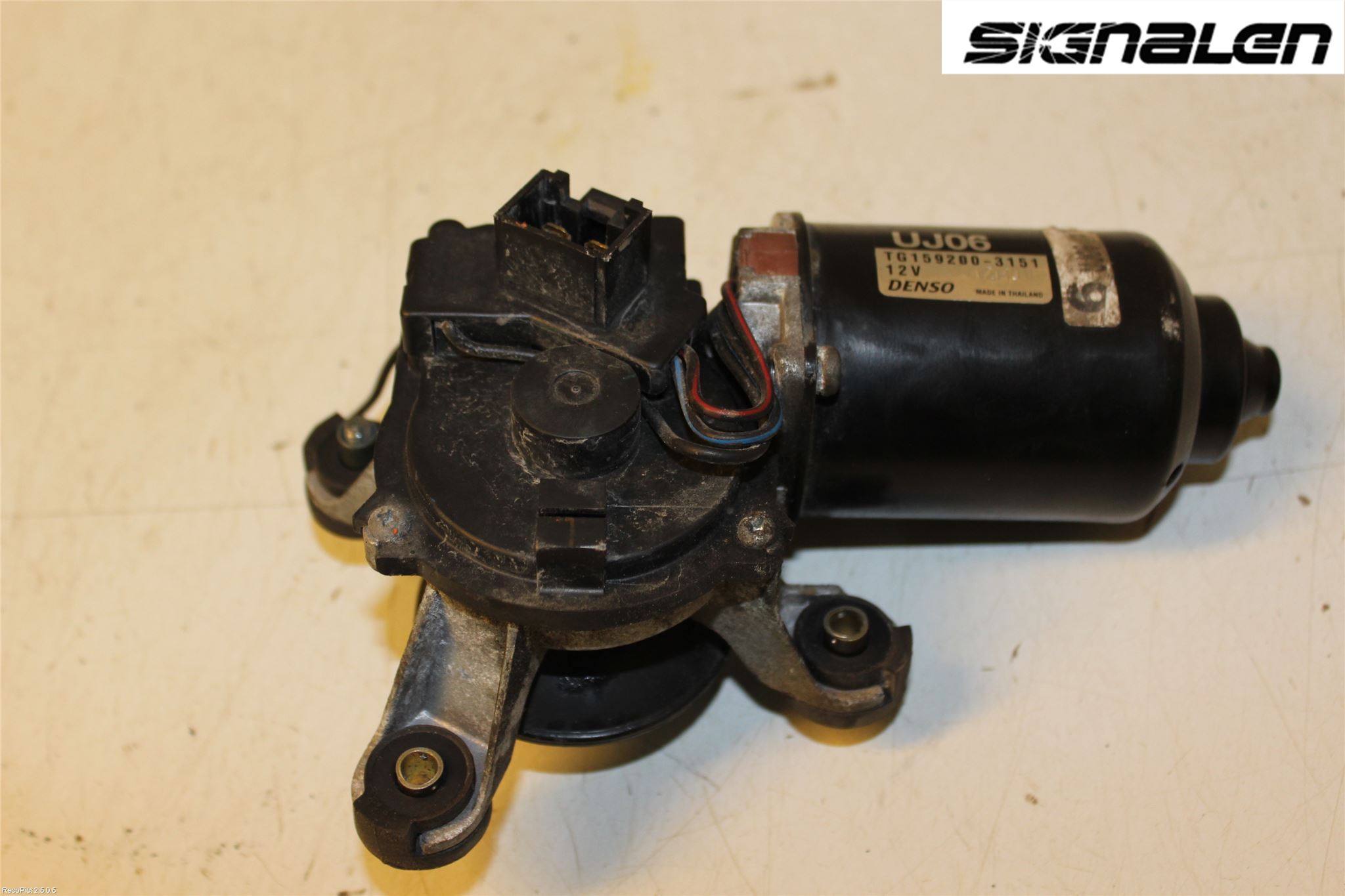 Ford RANGER EU/USA 07-11 Viskermotor Frontrute