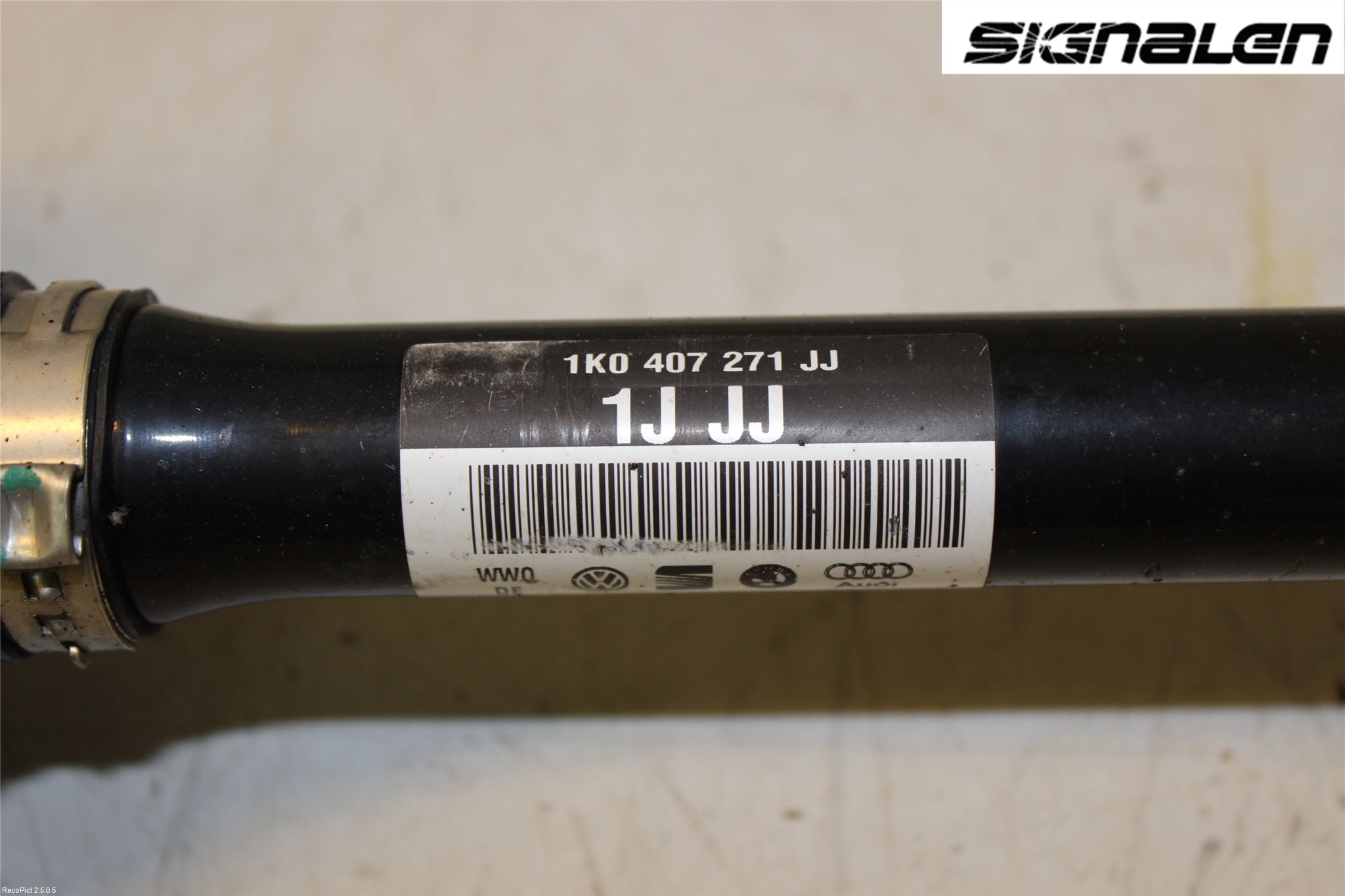 Volkswagen VW PASSAT 11-14 Drivaksel Foran Kompl Venstre