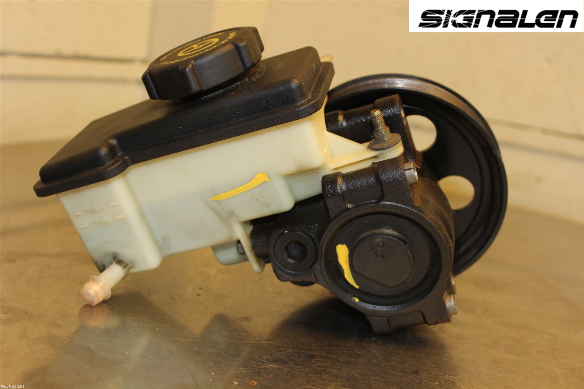 Ford MONDEO     01-06 Servo Pumpe