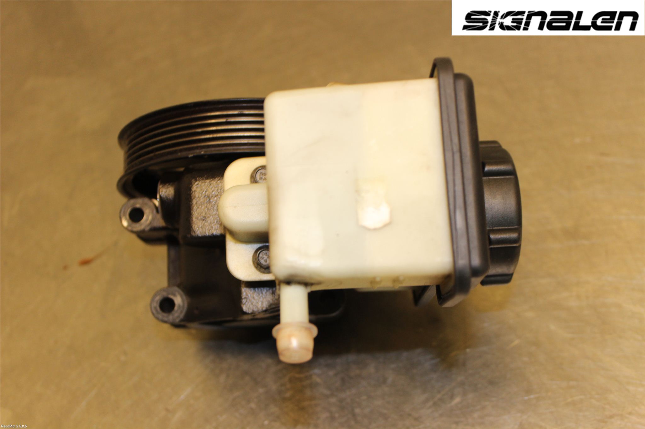 Ford MONDEO     01-06 Servo Pumpe