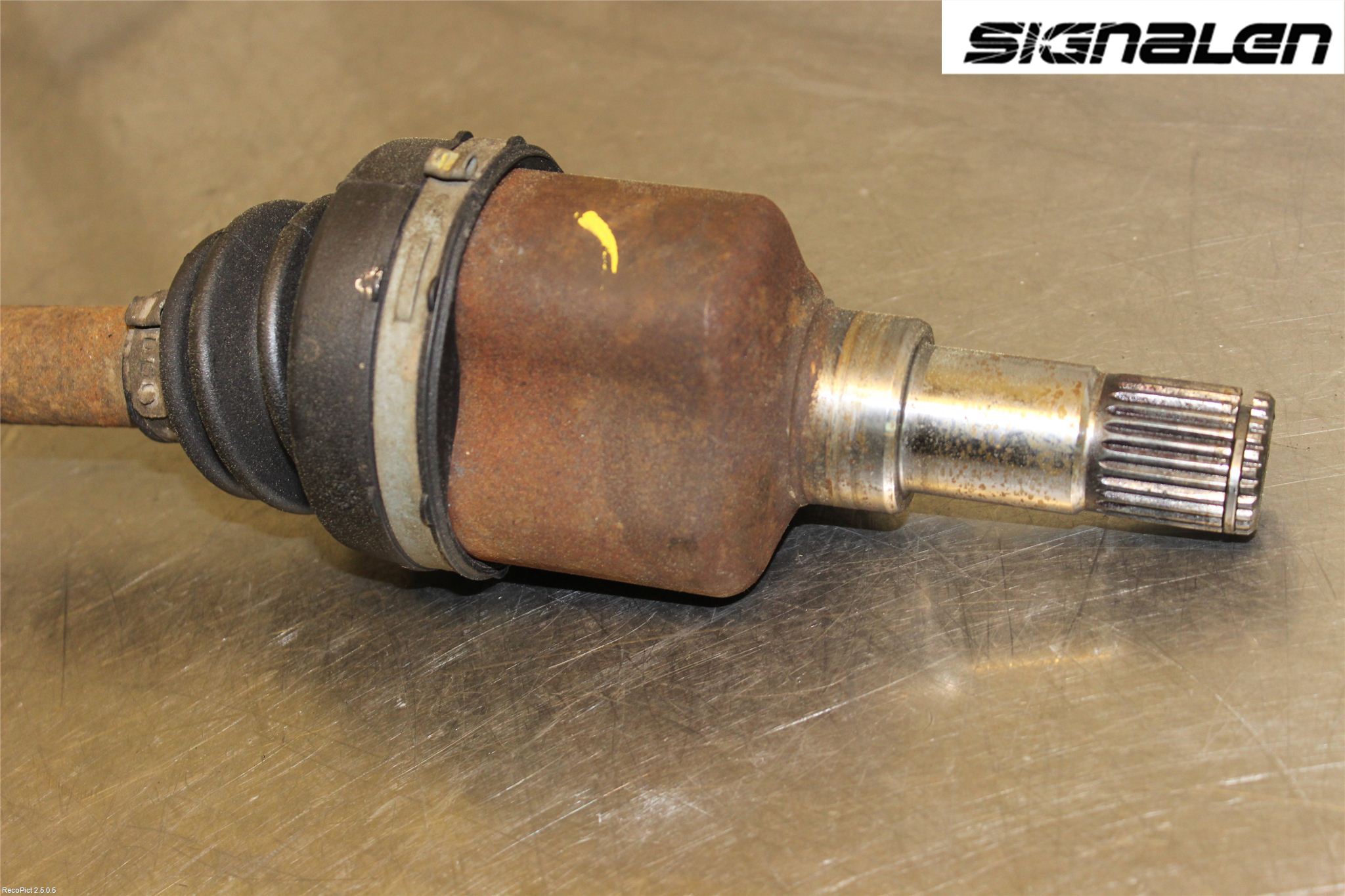 Ford FOCUS 08-11 Drivaksel Foran Kompl Venstre