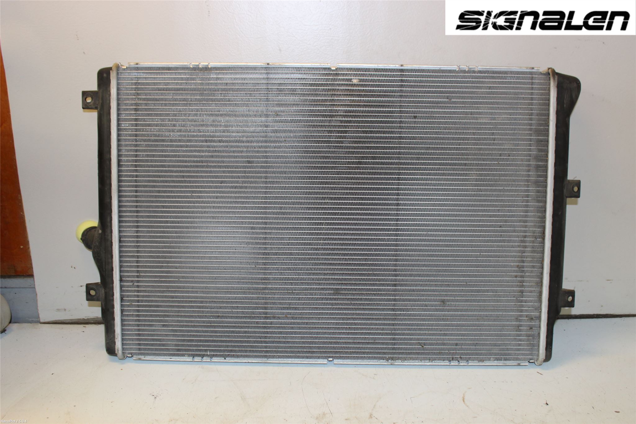 Volkswagen VW PASSAT 11-14 Radiator Manuell