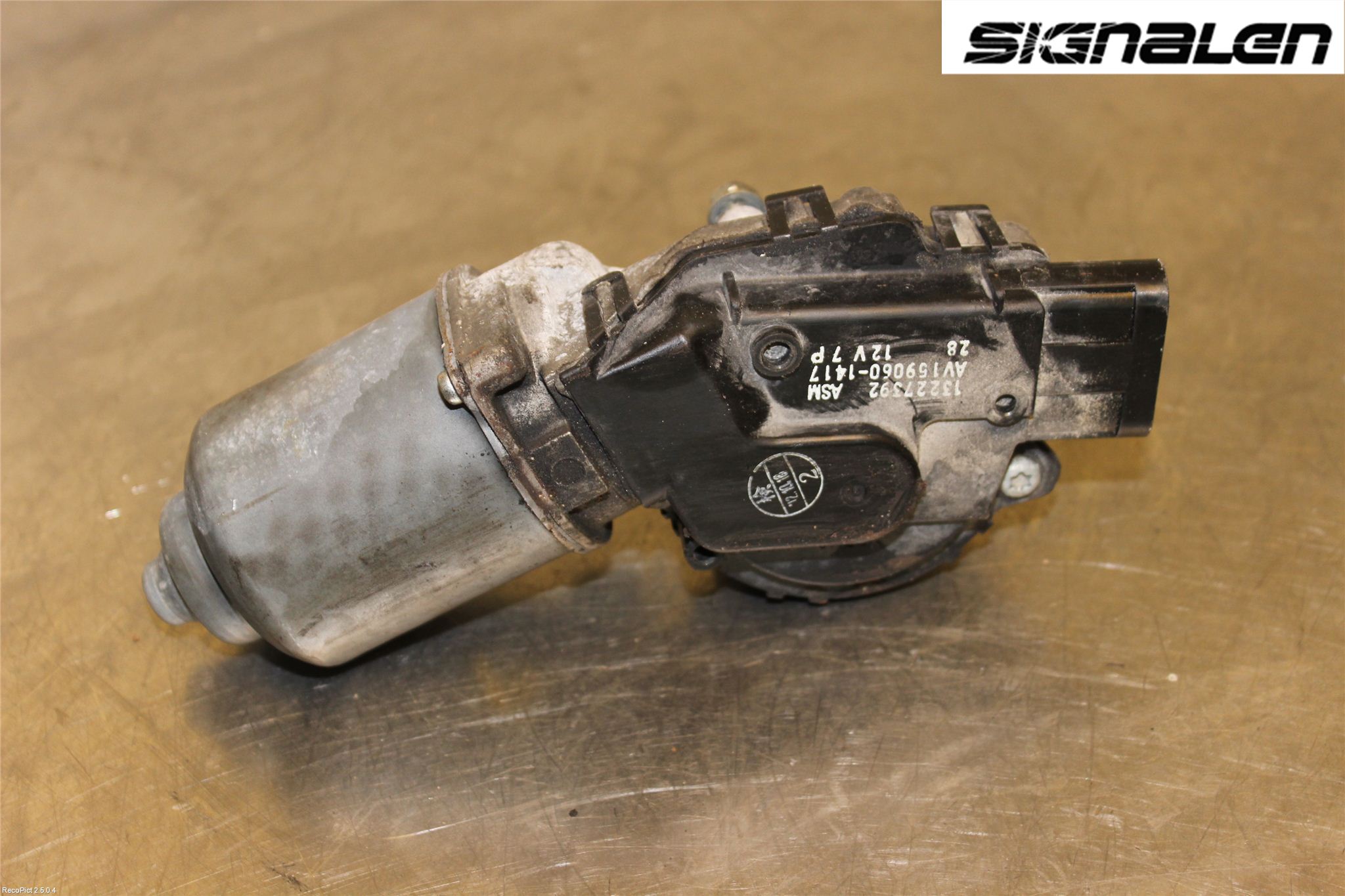 Opel INSIGNIA 09-16 Viskermotor Frontrute