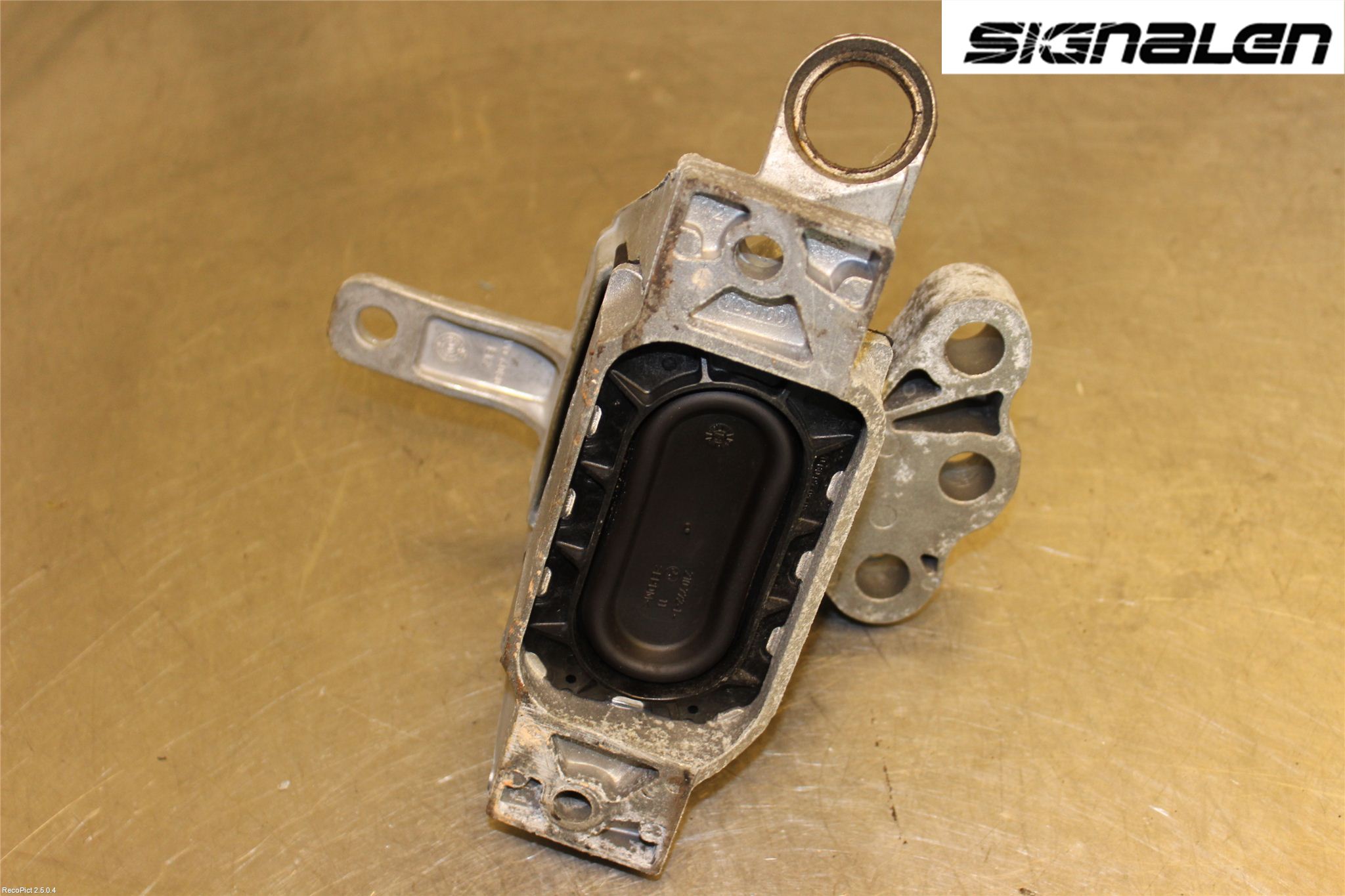 Opel INSIGNIA 09-16 Motor Feste Gummi