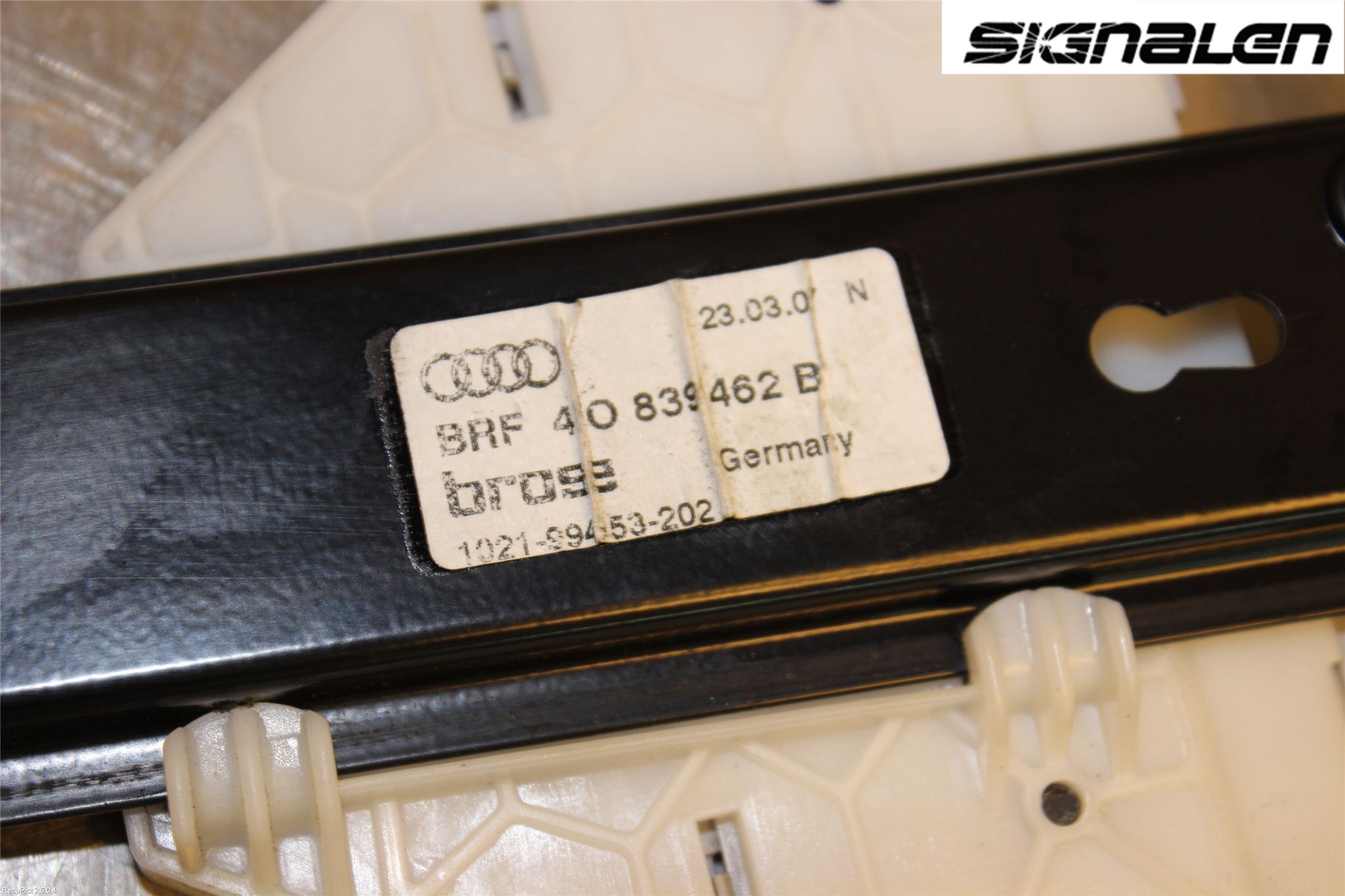 Audi A6/S6     05-11 Vindusheis