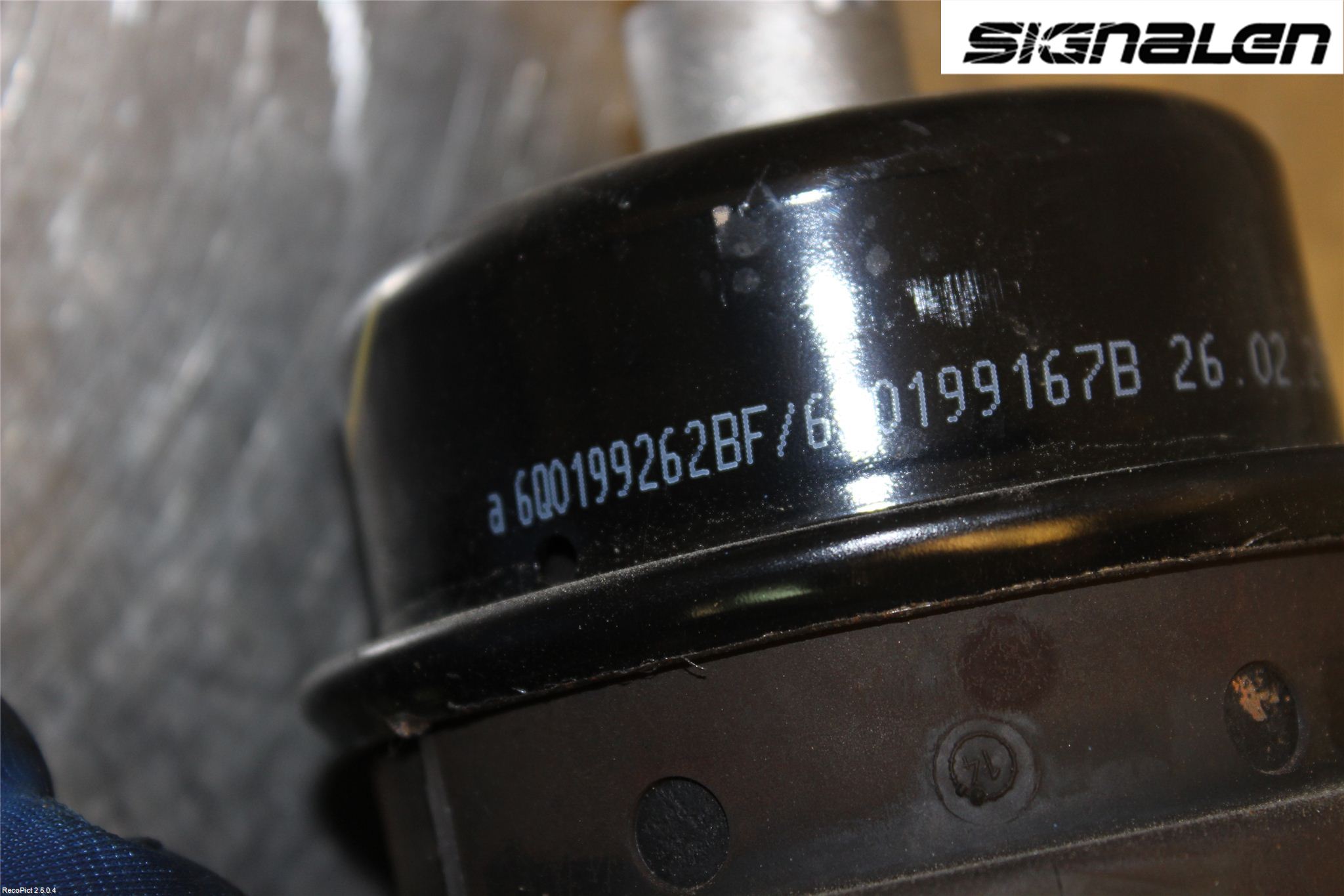 Volkswagen VW POLO 10-17 Motor Feste Gummi