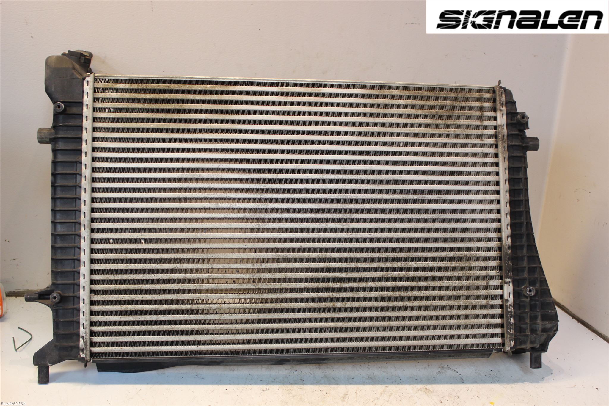 Volkswagen VW PASSAT 05-11 Intercooler Radiator