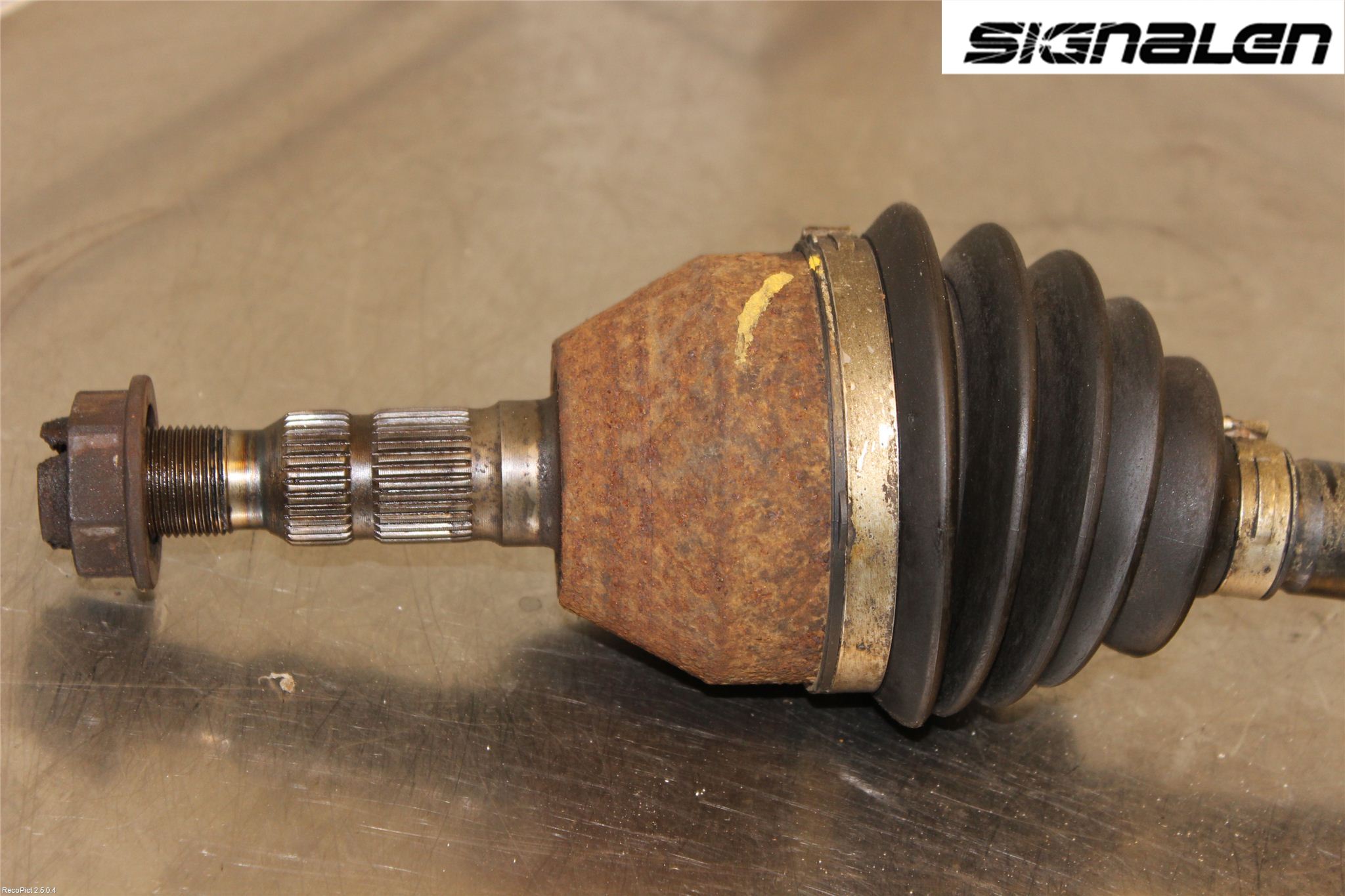 Opel ASTRA H 04-12 Drivaksel Foran Kompl Venstre