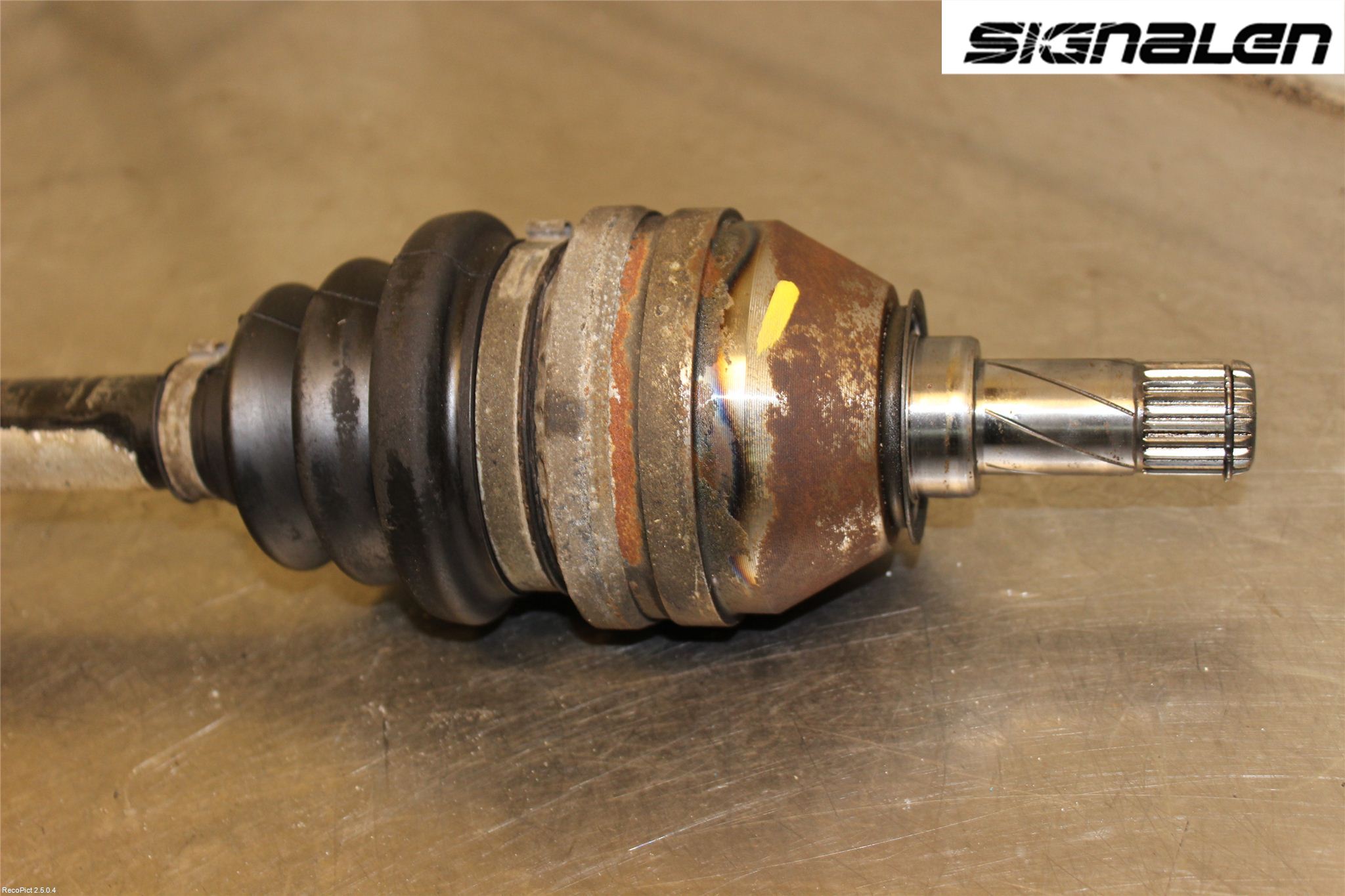 Opel ASTRA H 04-12 Drivaksel Foran Kompl Venstre