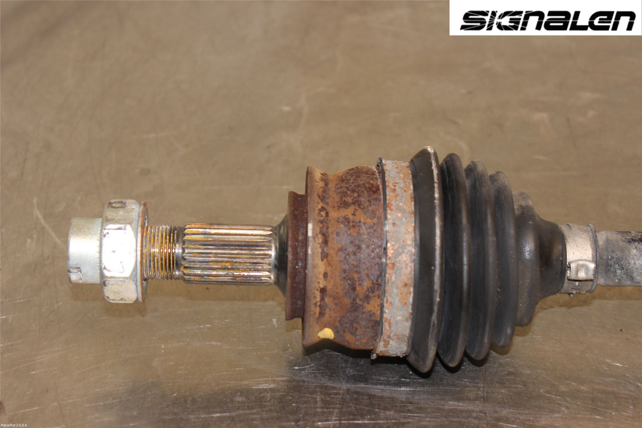 Opel CORSA D 07-14 Drivaksel Foran Kompl Venstre