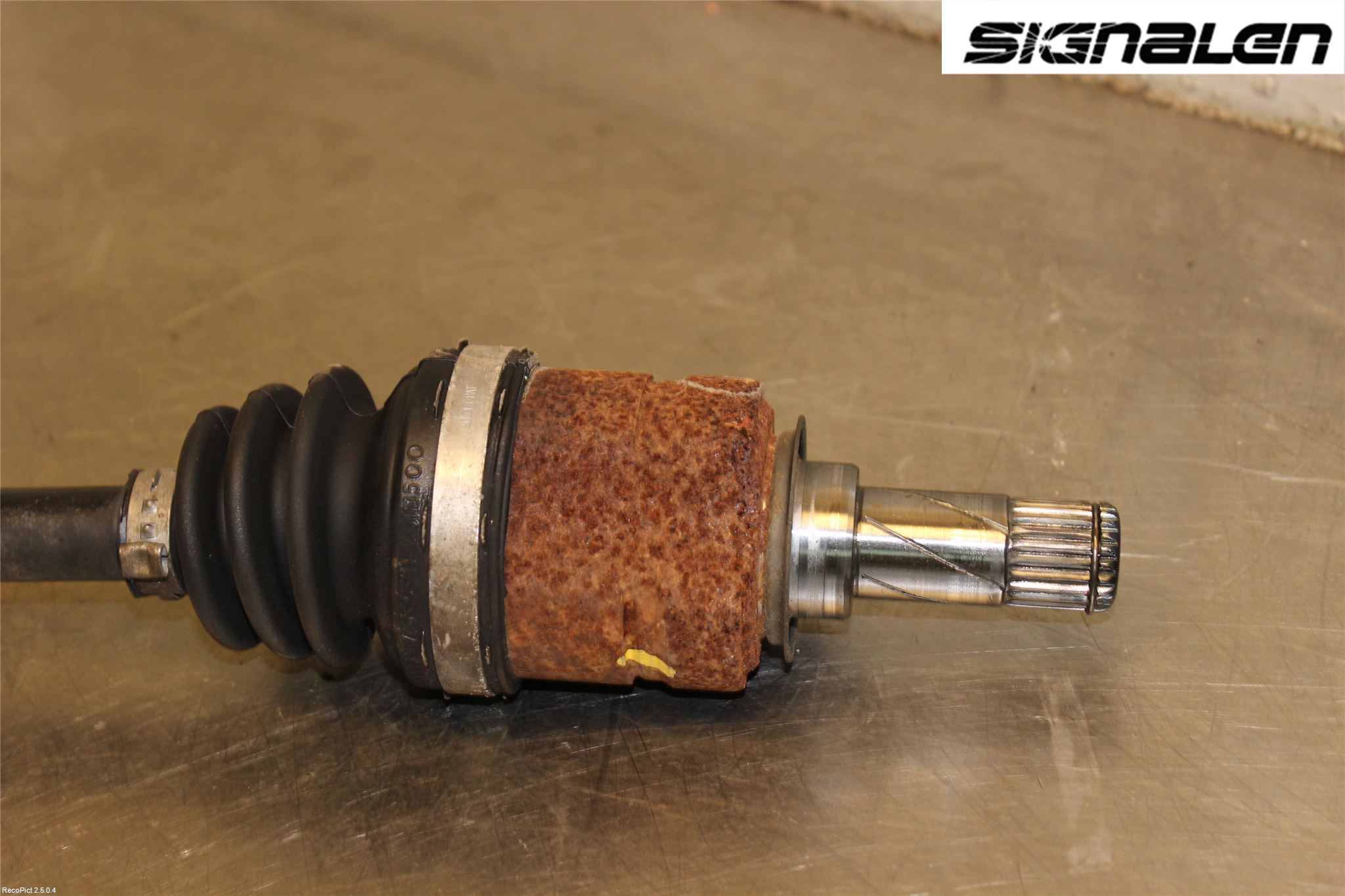 Opel CORSA D 07-14 Drivaksel Foran Kompl Venstre